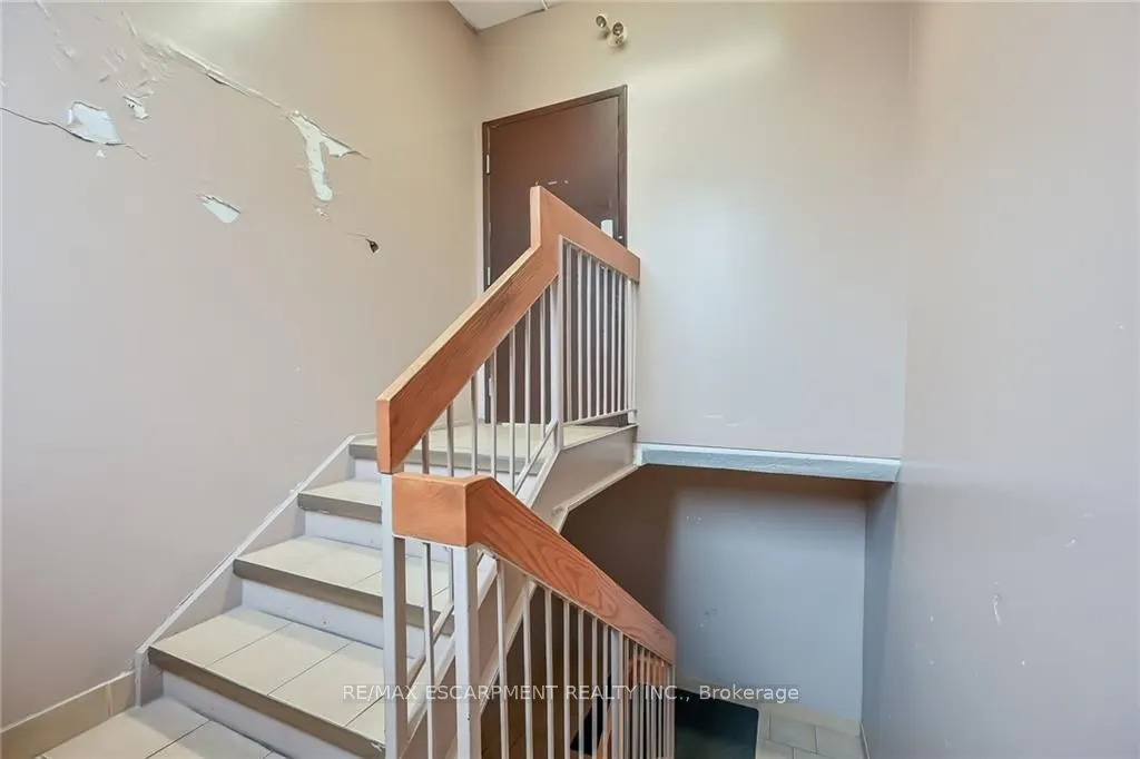 54 Centennial Parkway N
