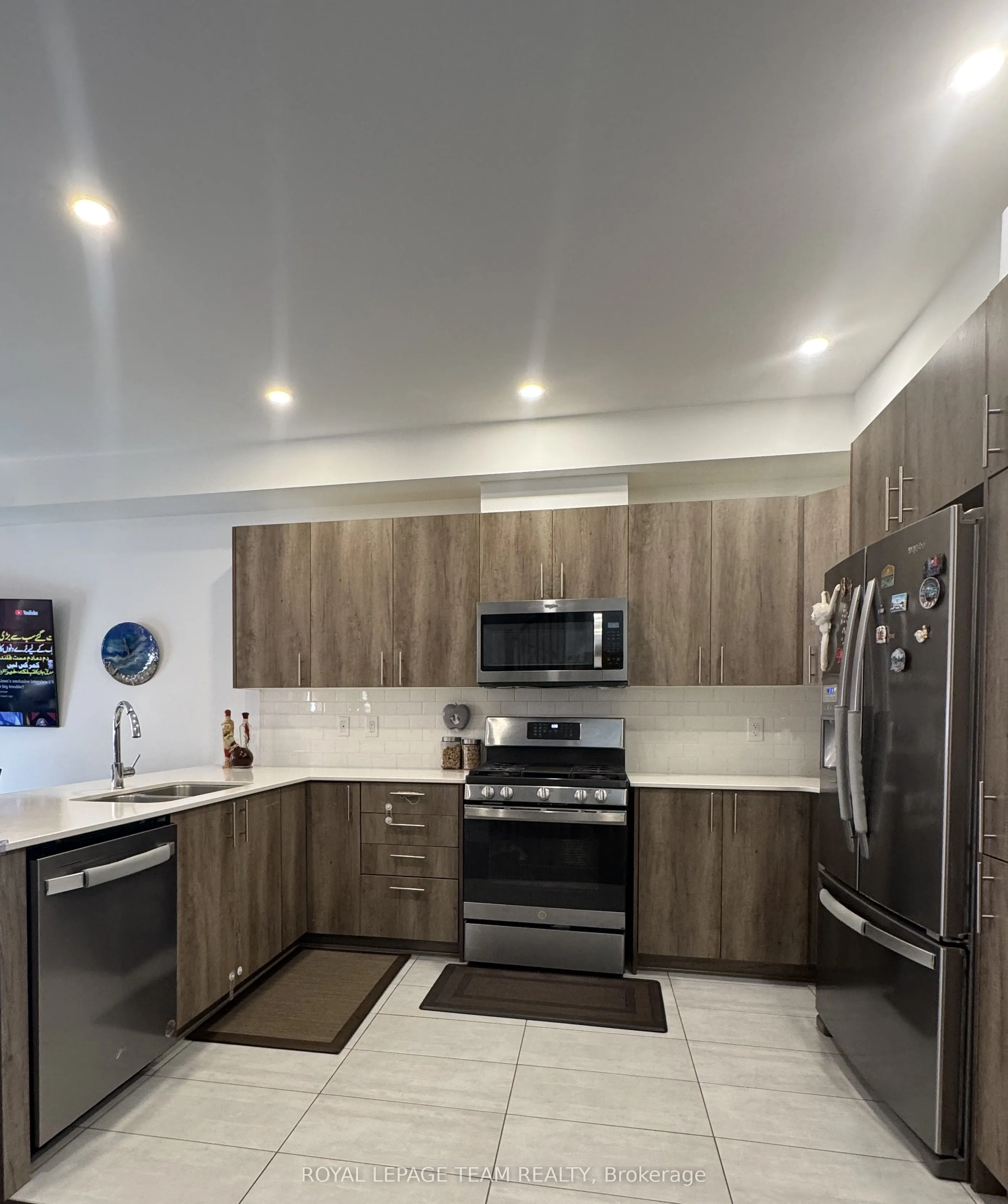 229 Zinnia Way