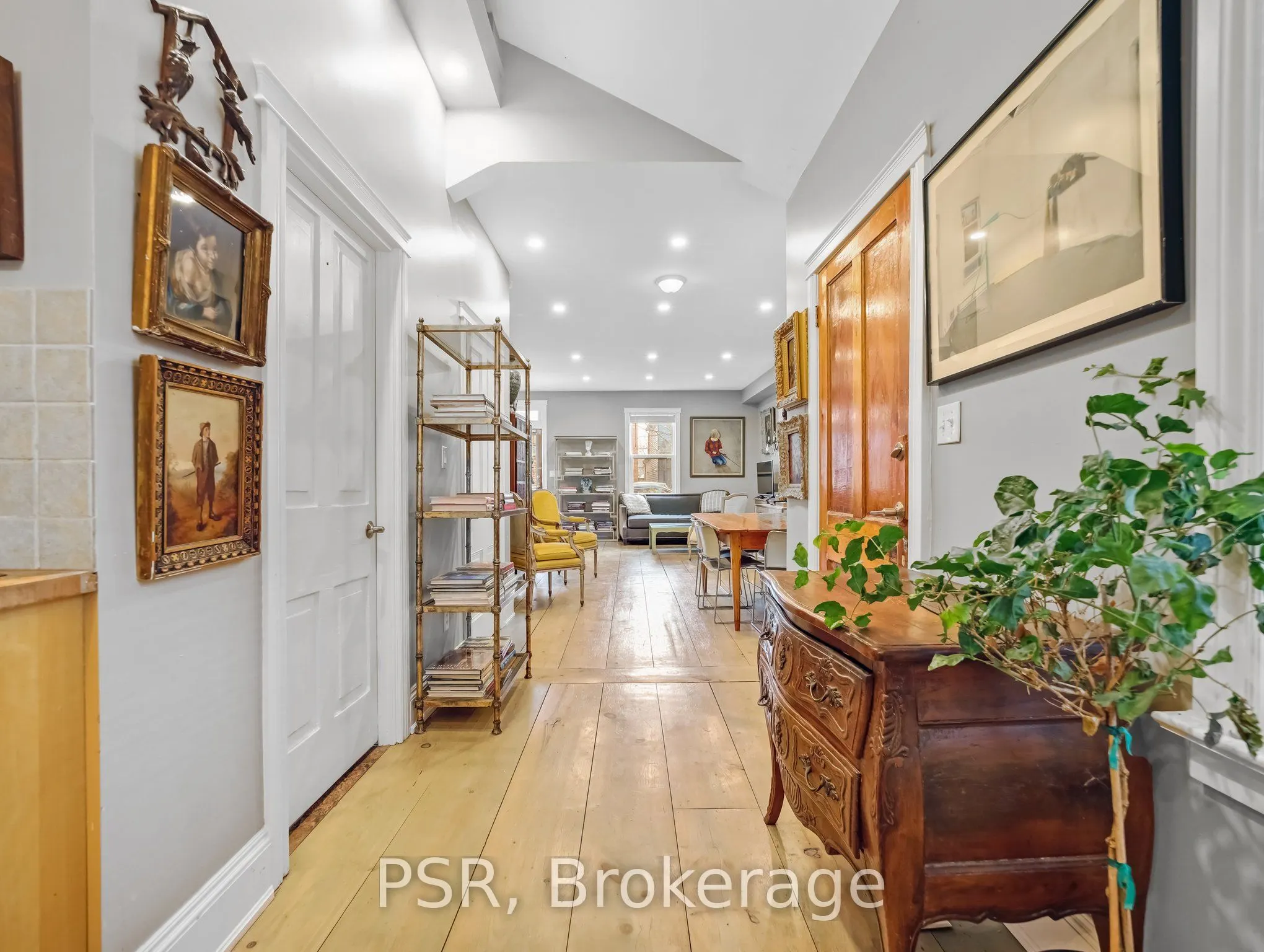 80 Ferrie Street W