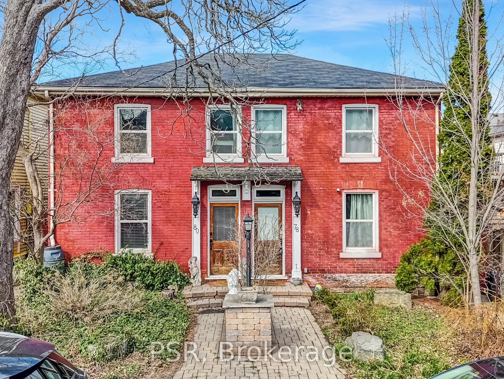 80 Ferrie Street W