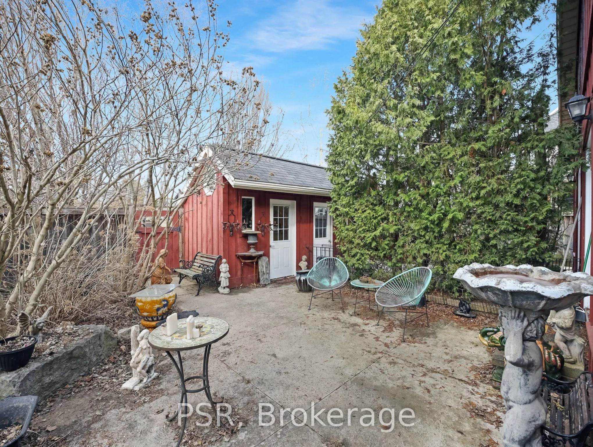 80 Ferrie Street W