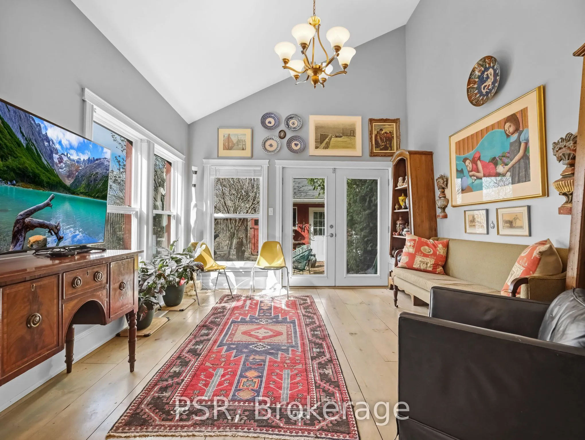 80 Ferrie Street W