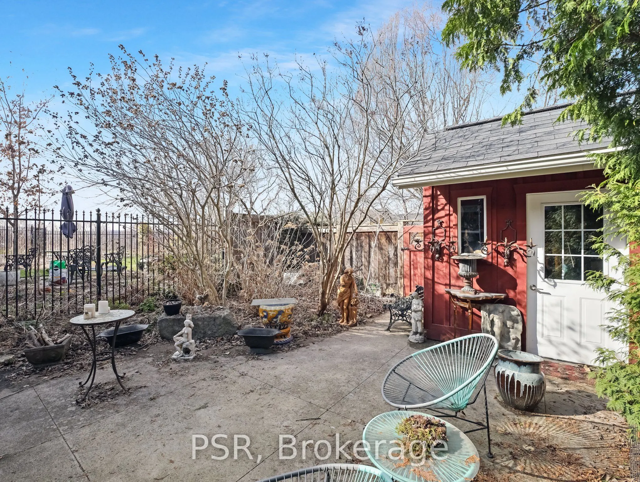 80 Ferrie Street W