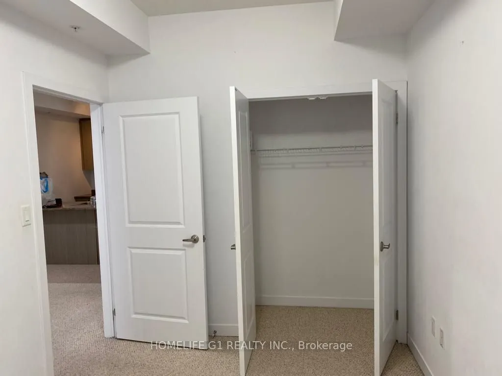 85 Robinson Street, #508