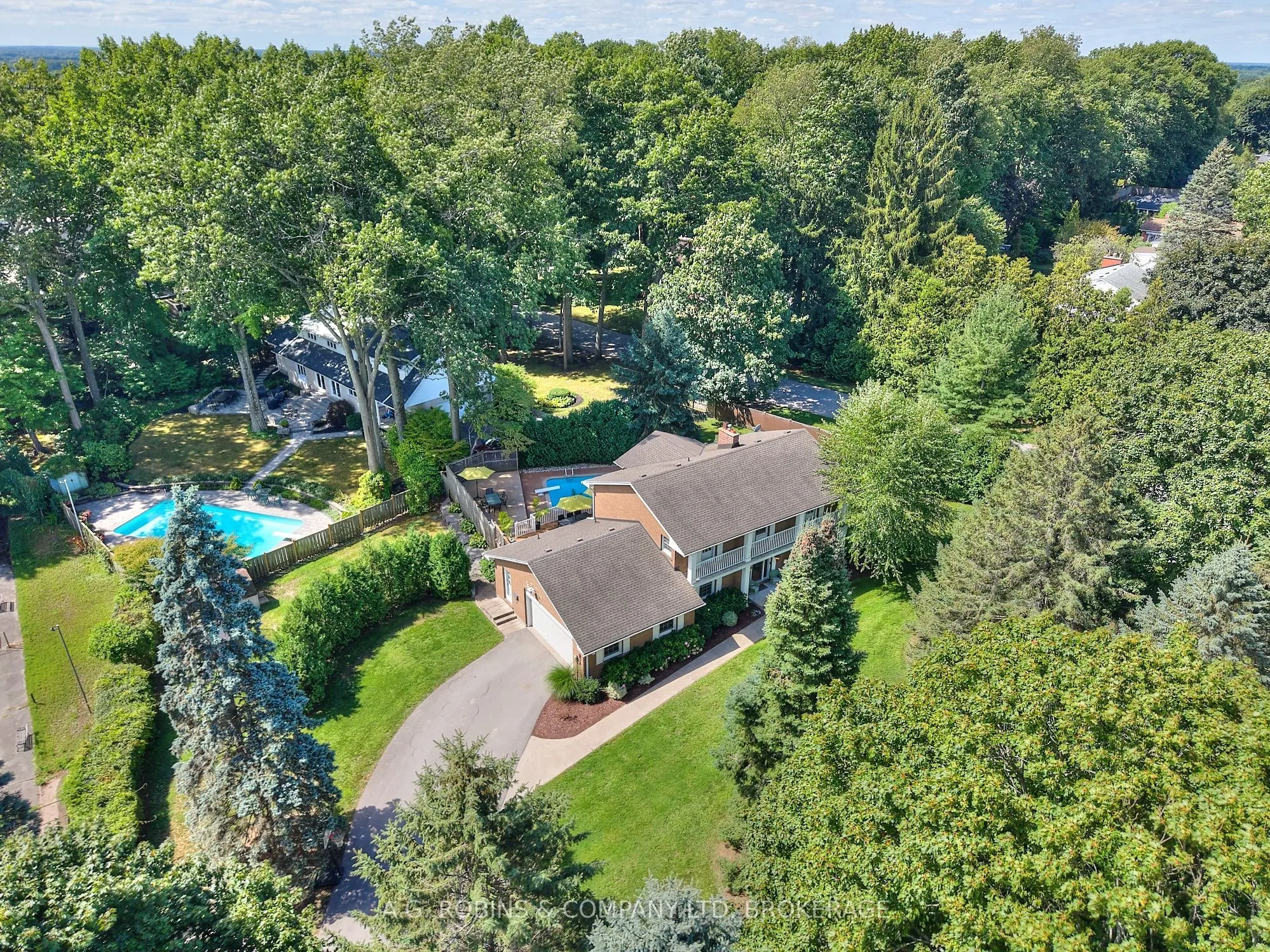 9 Terrace Heights Court
