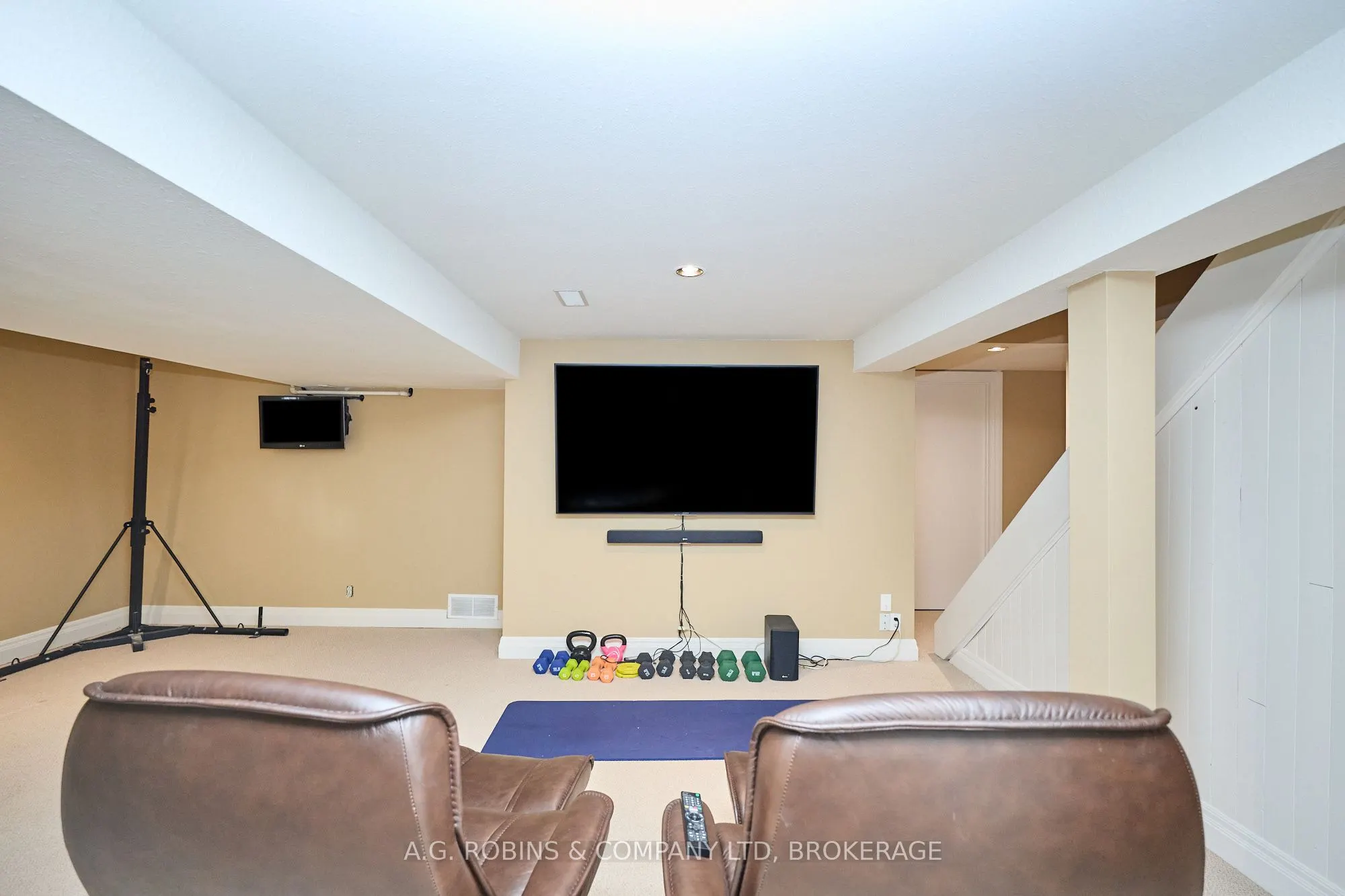 9 Terrace Heights Court