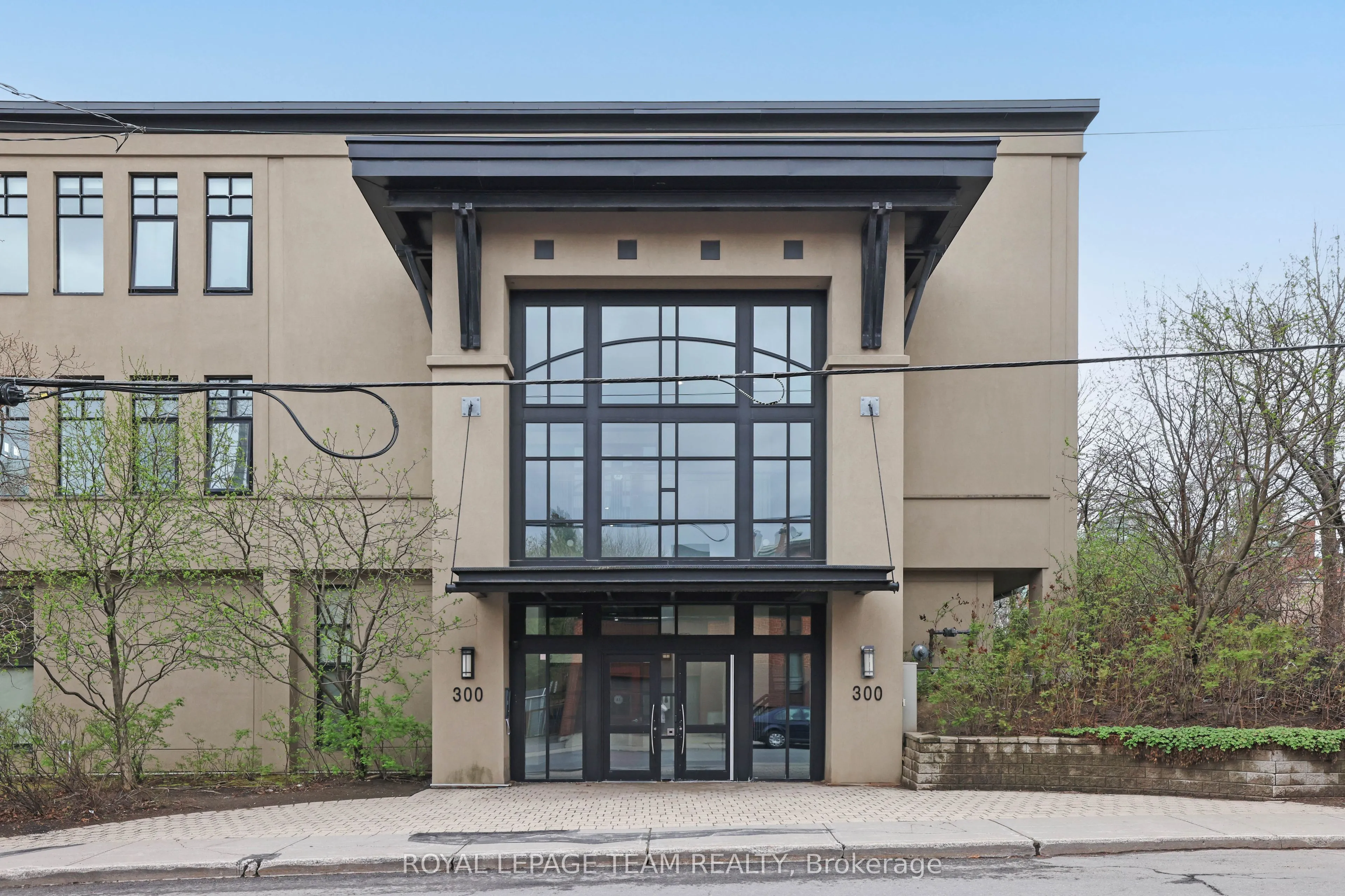 300 Powell Avenue, #203