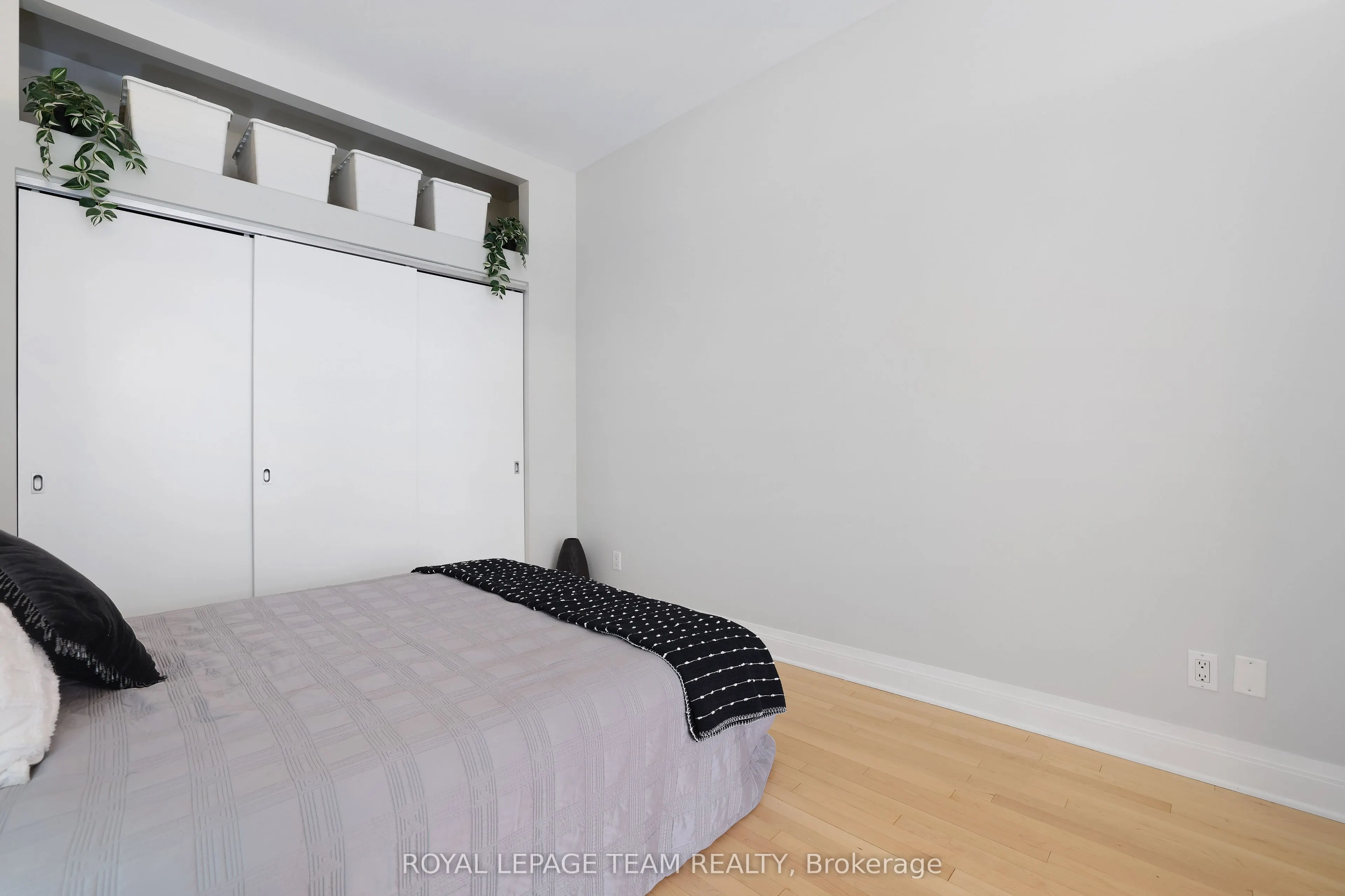 300 Powell Avenue, #203