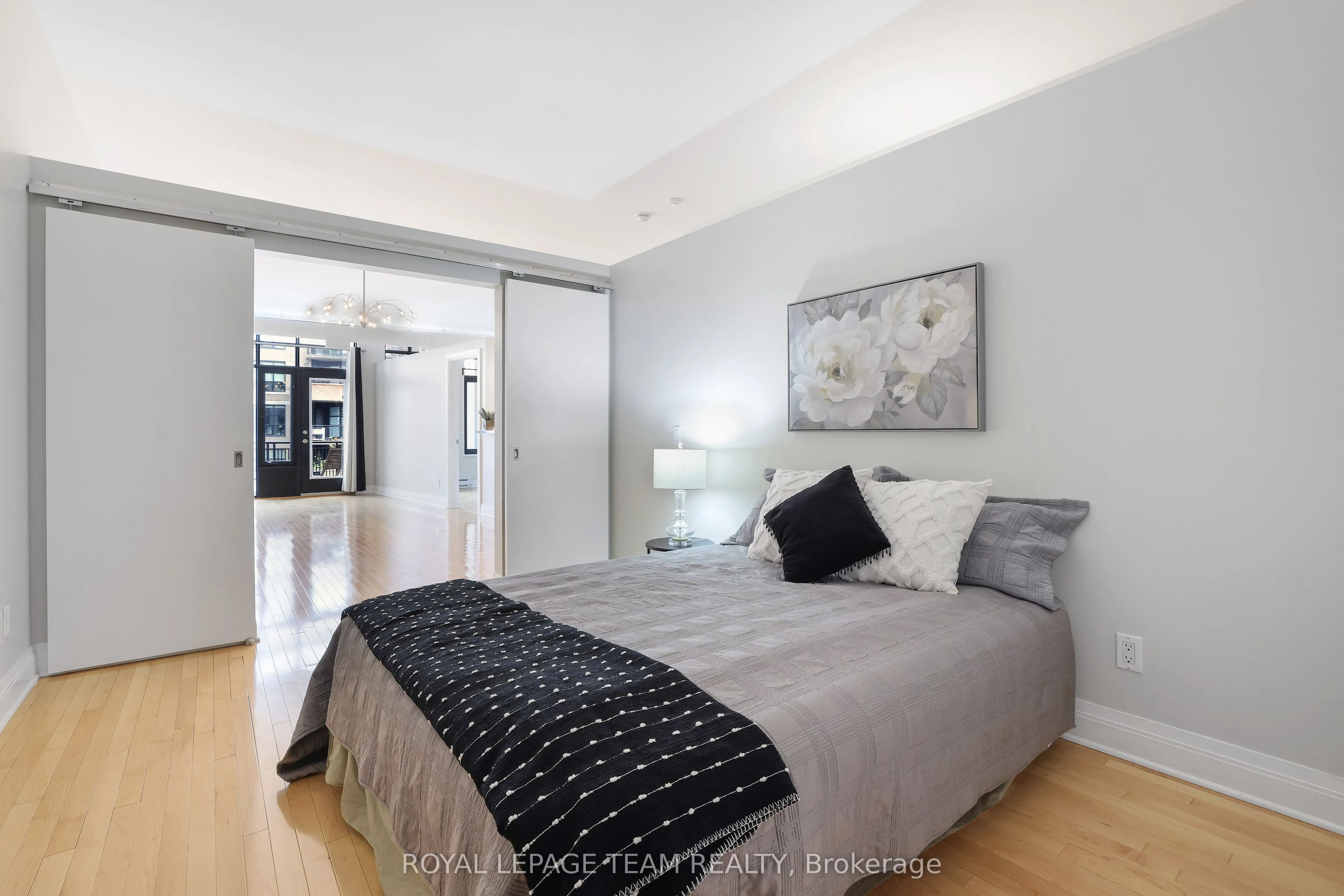 300 Powell Avenue, #203