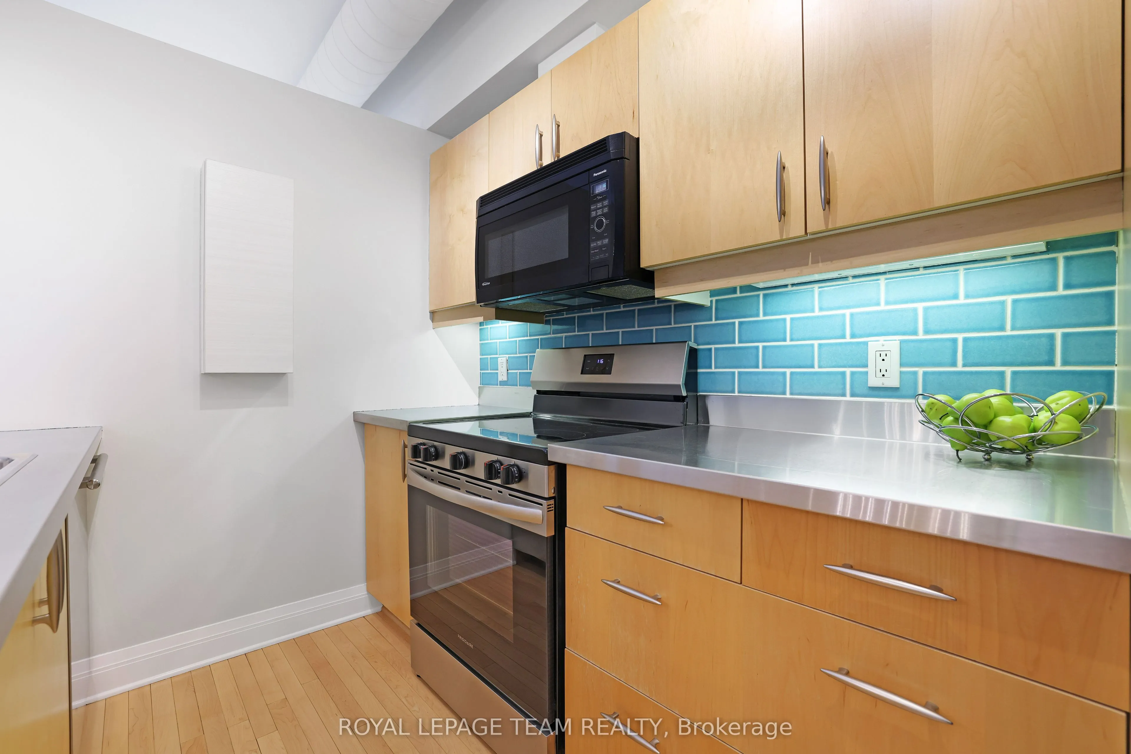 300 Powell Avenue, #203