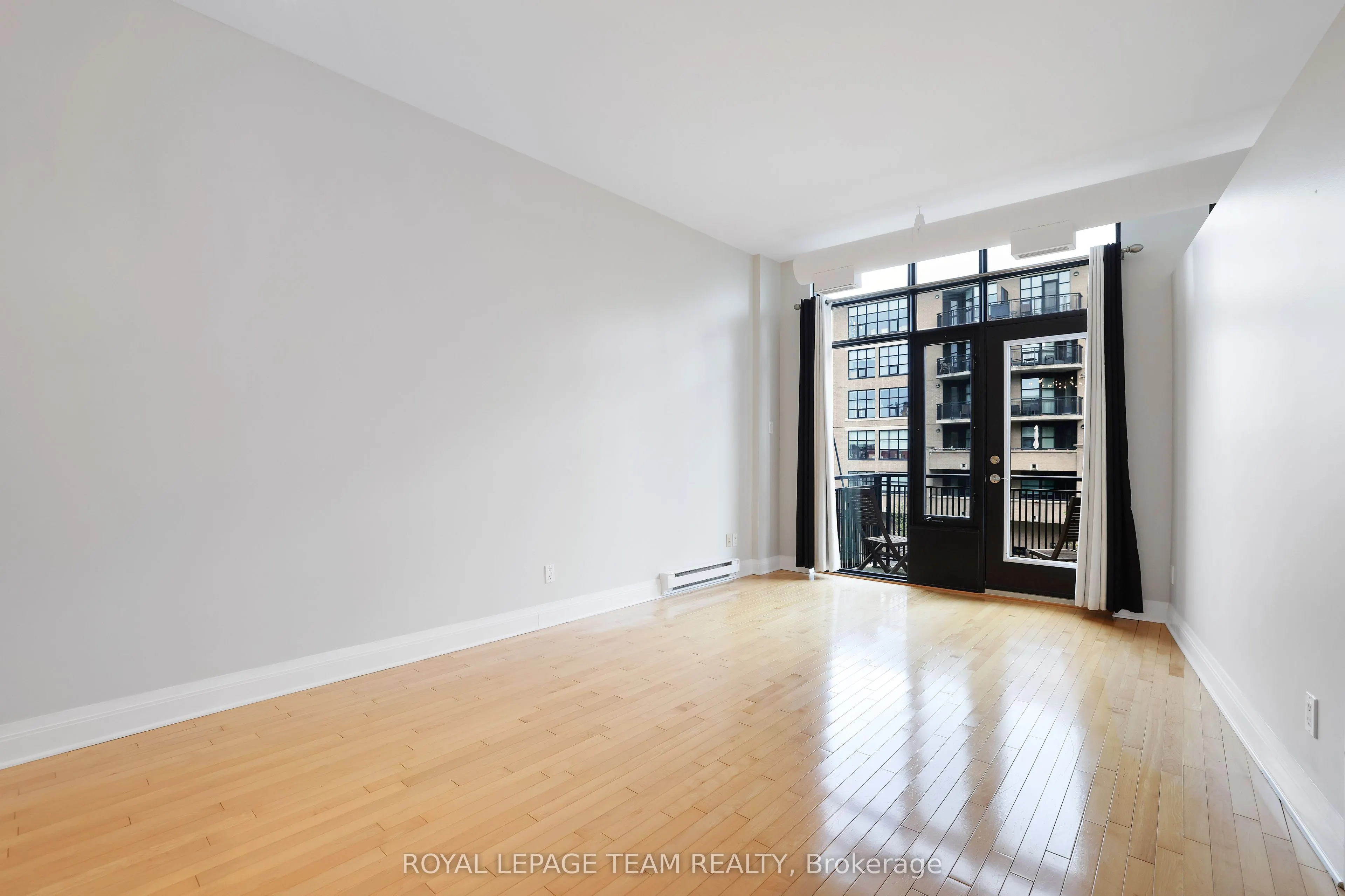 300 Powell Avenue, #203