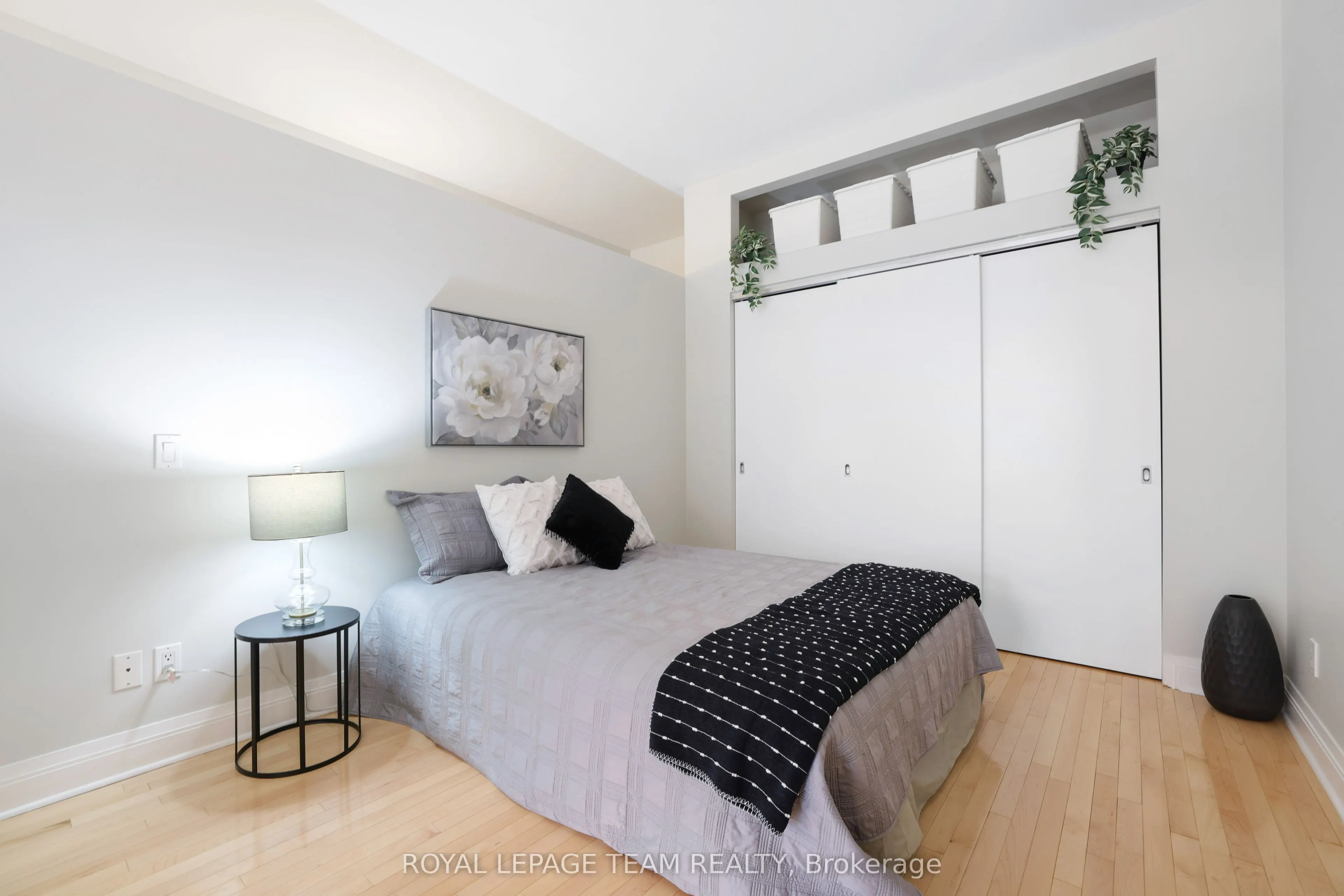300 Powell Avenue, #203