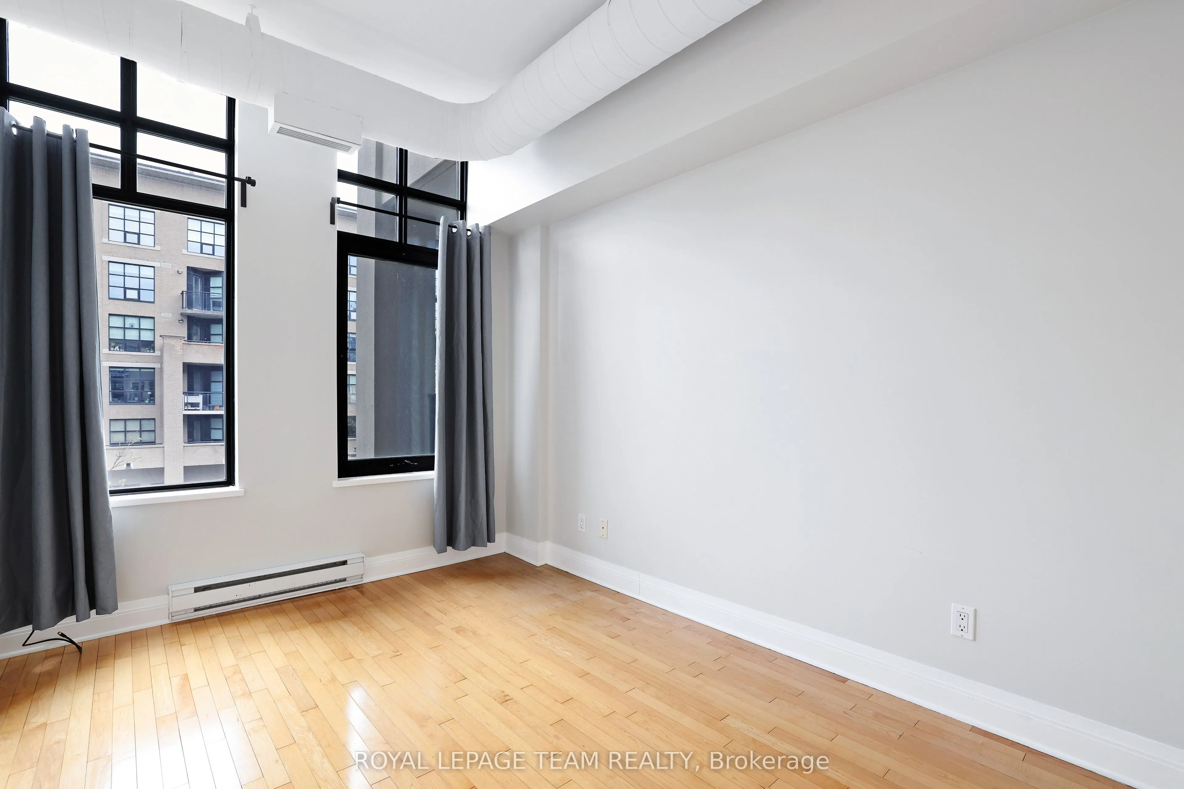 300 Powell Avenue, #203