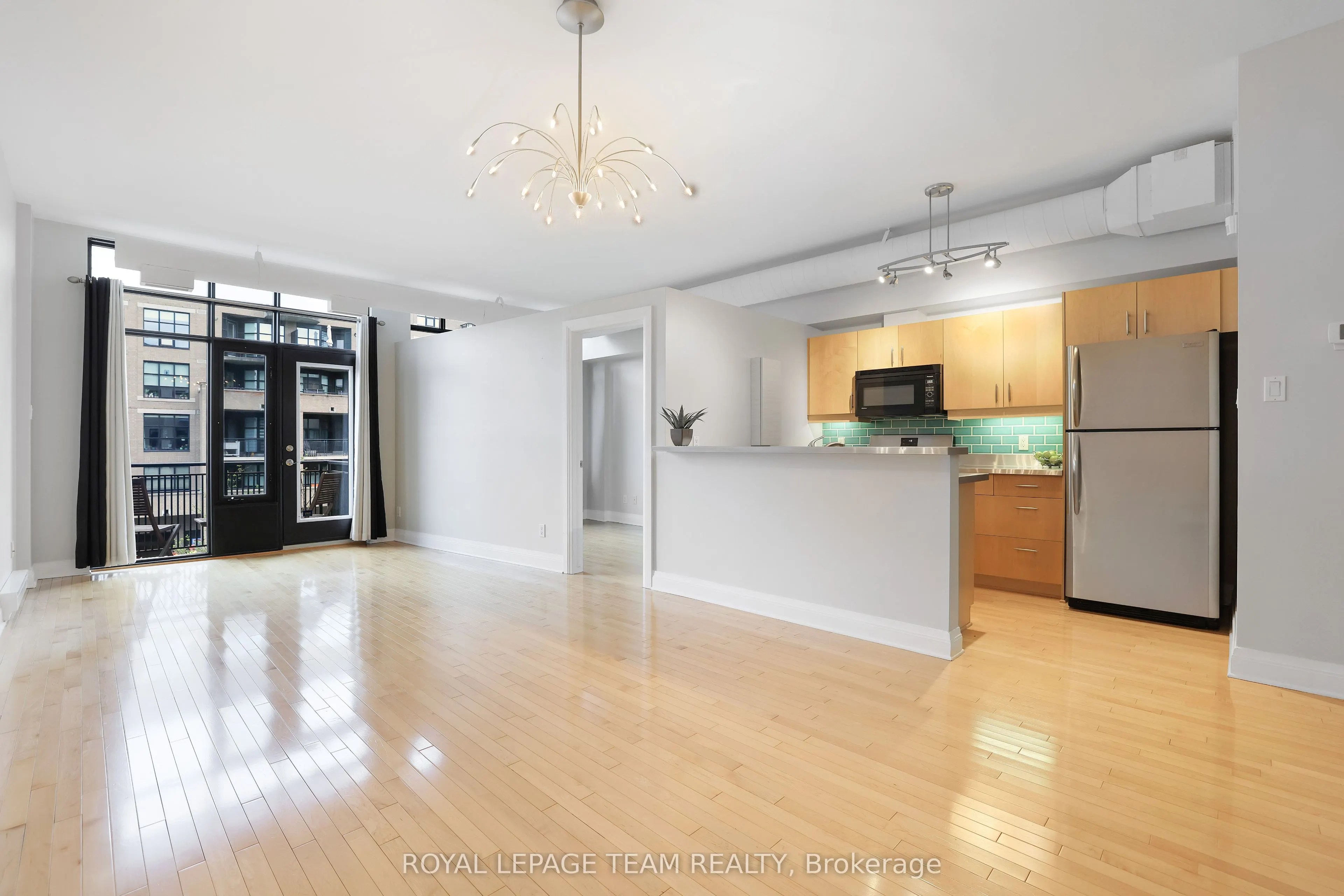 300 Powell Avenue, #203