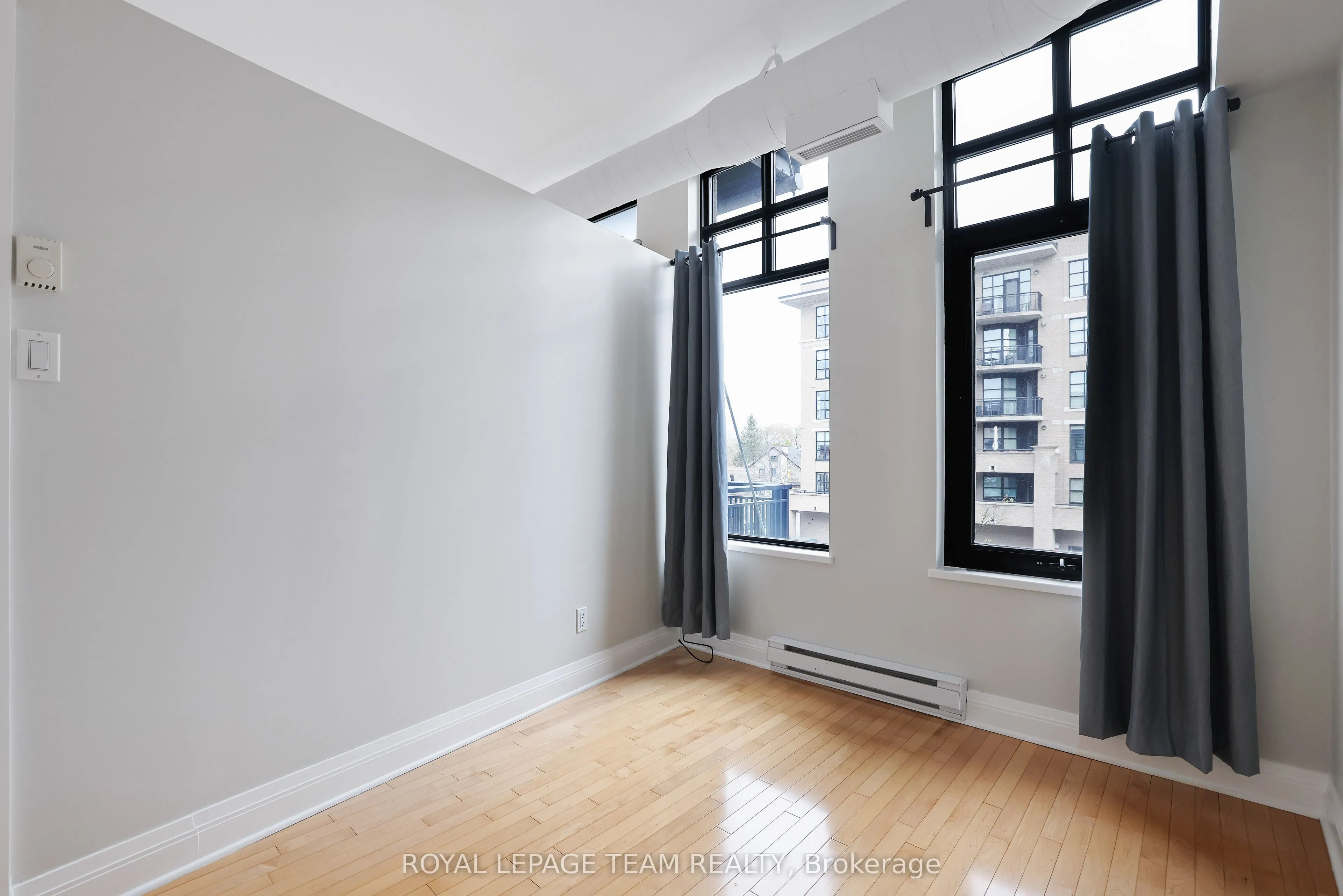 300 Powell Avenue, #203