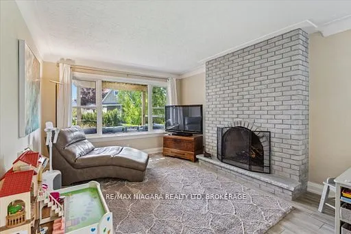 18 Rosemount Avenue