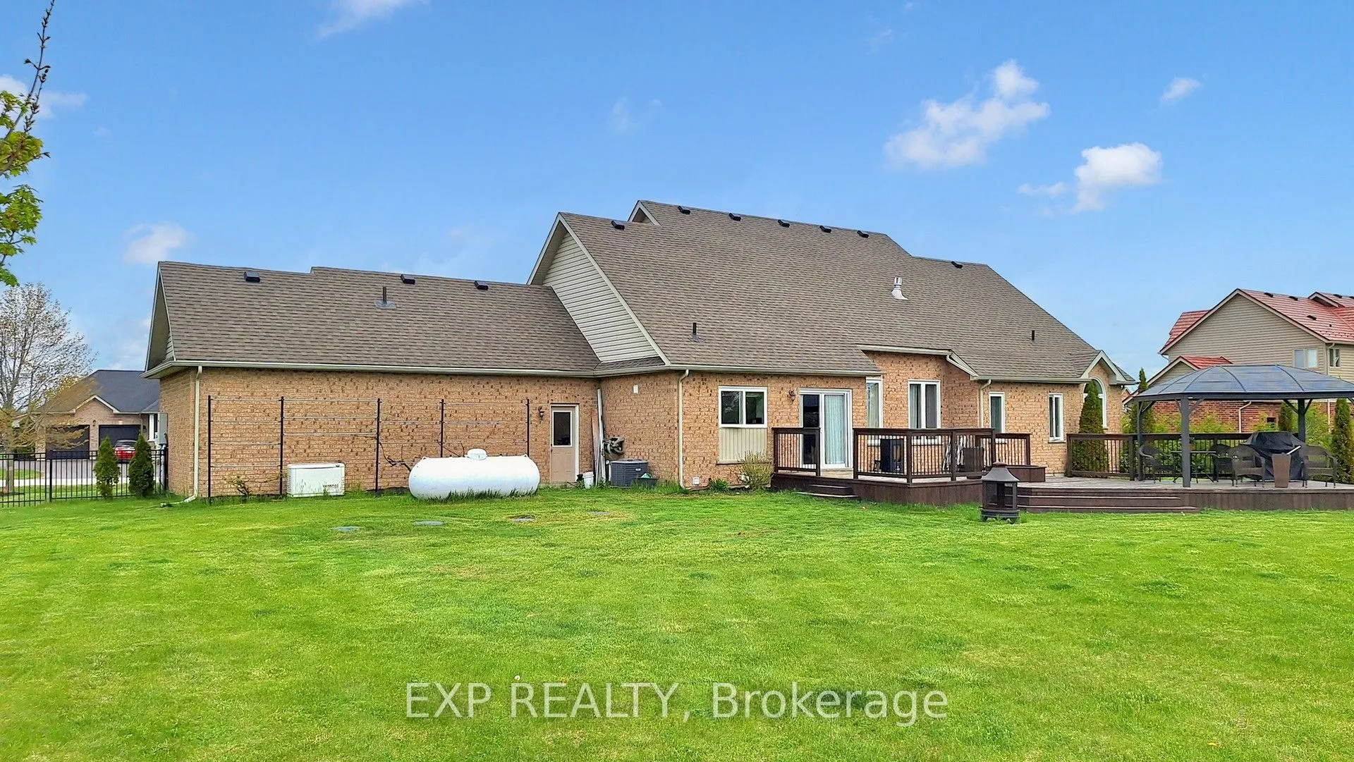 42 Somerville Crescent W