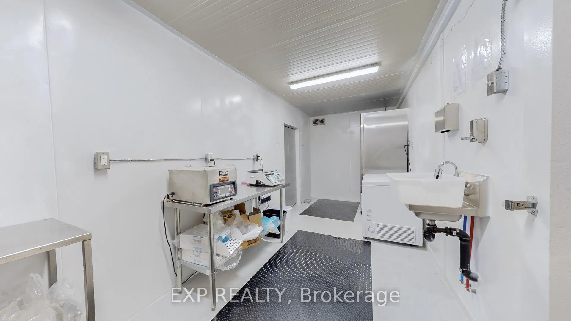 42 Somerville Crescent W