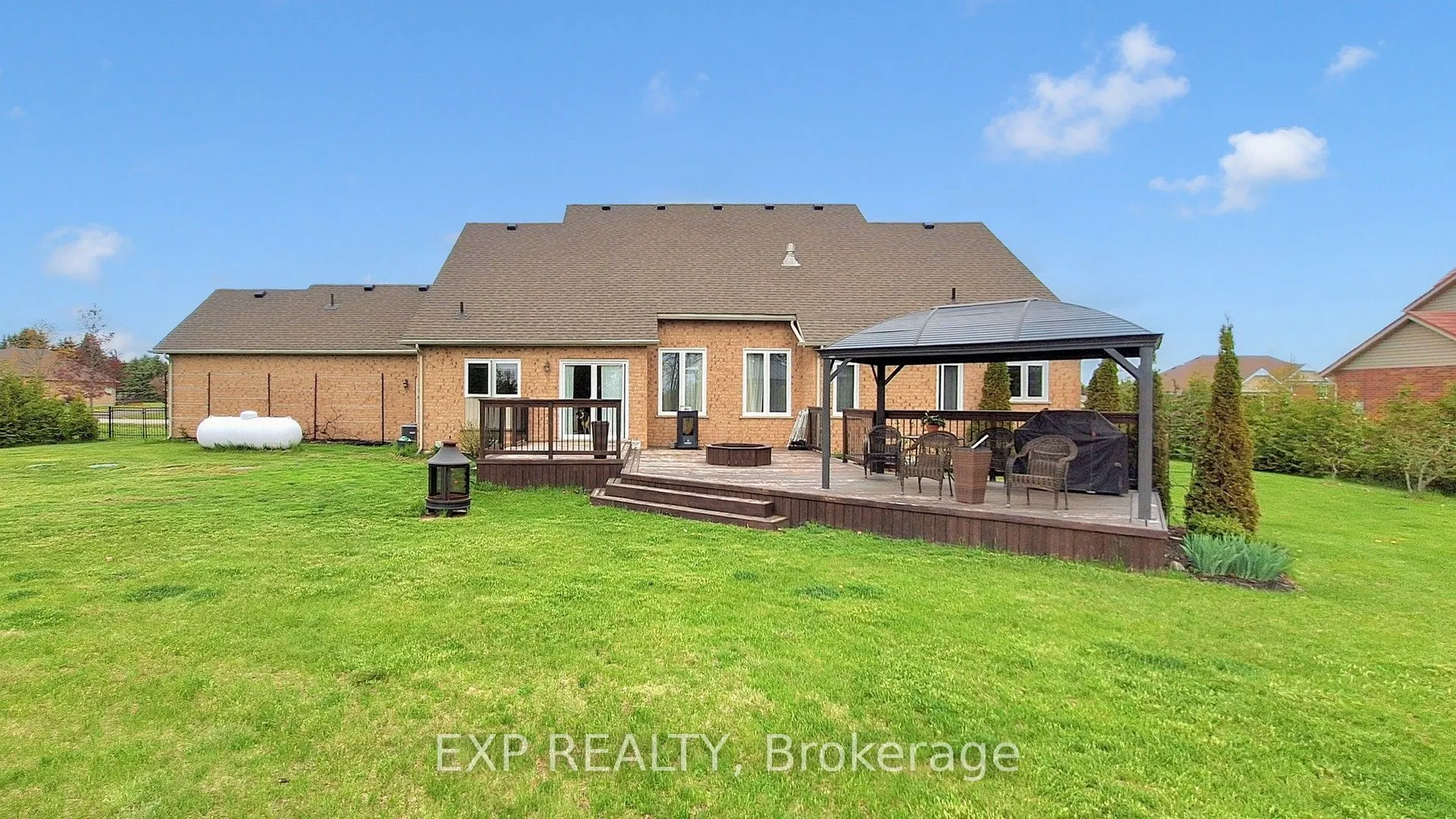 42 Somerville Crescent W