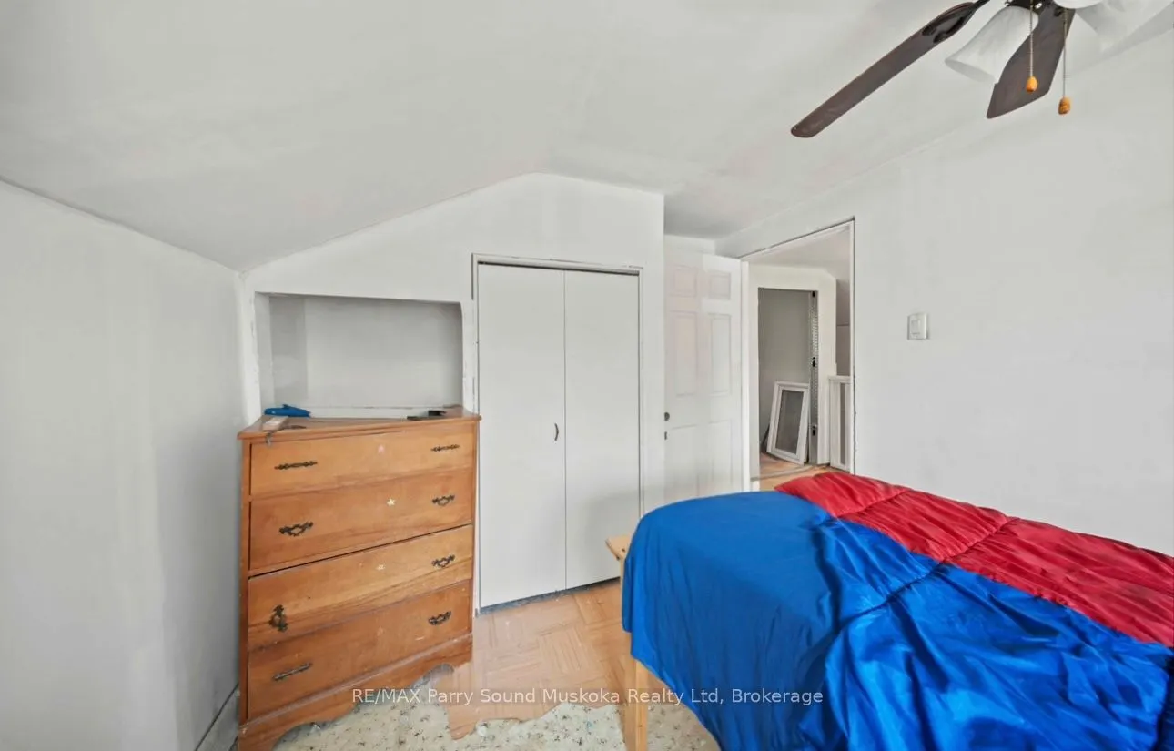 1027 Riverside Drive