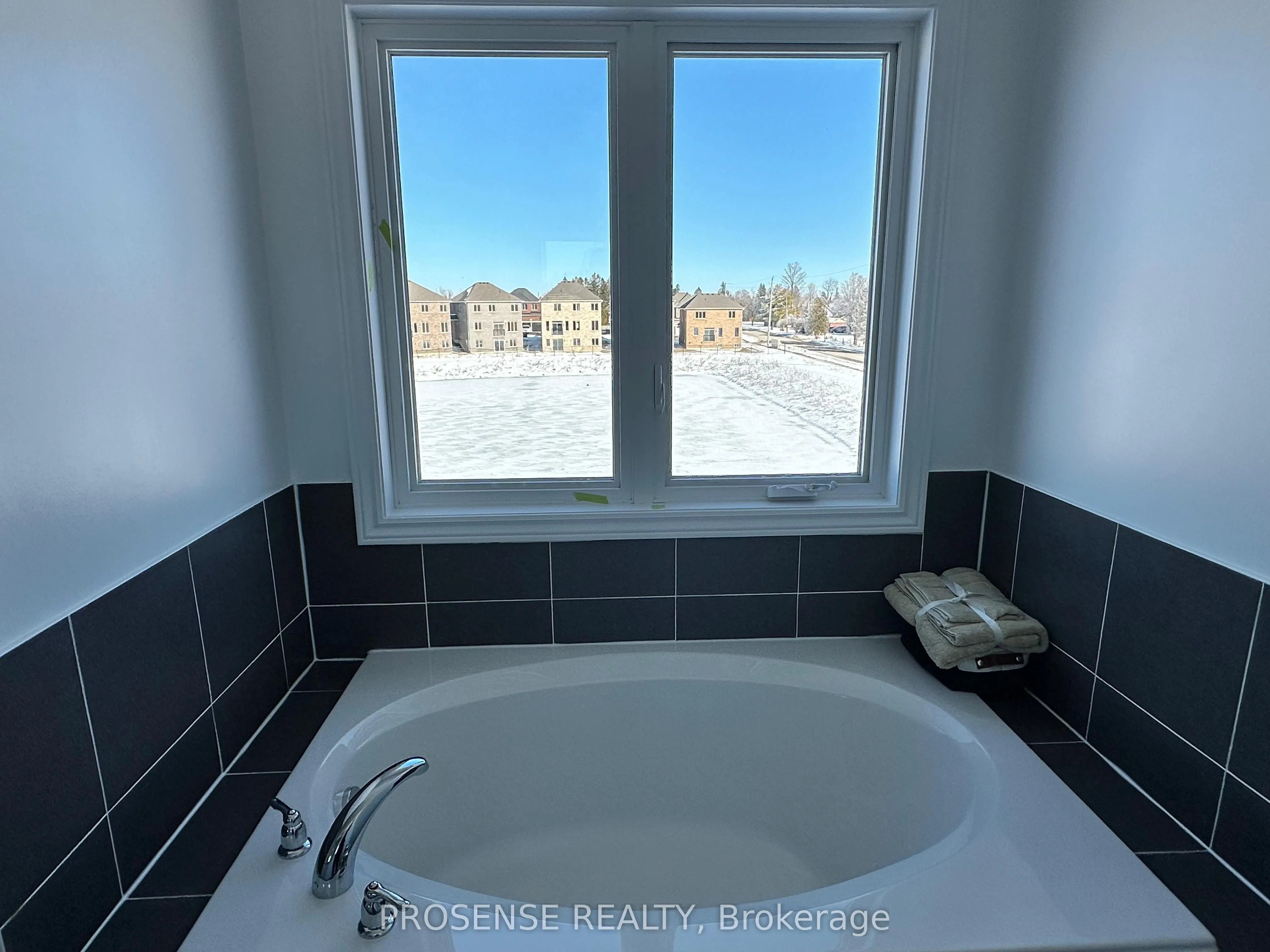 5 Aitchison Avenue