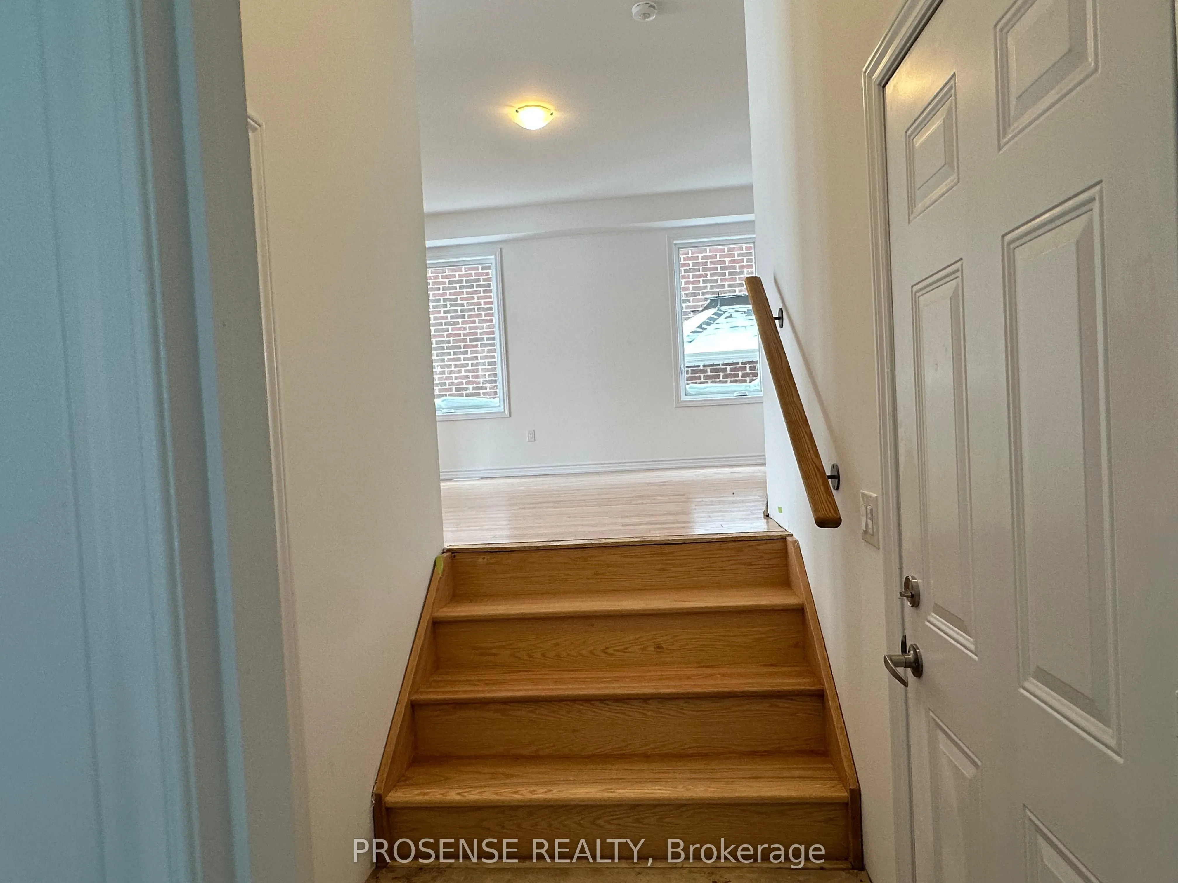 5 Aitchison Avenue