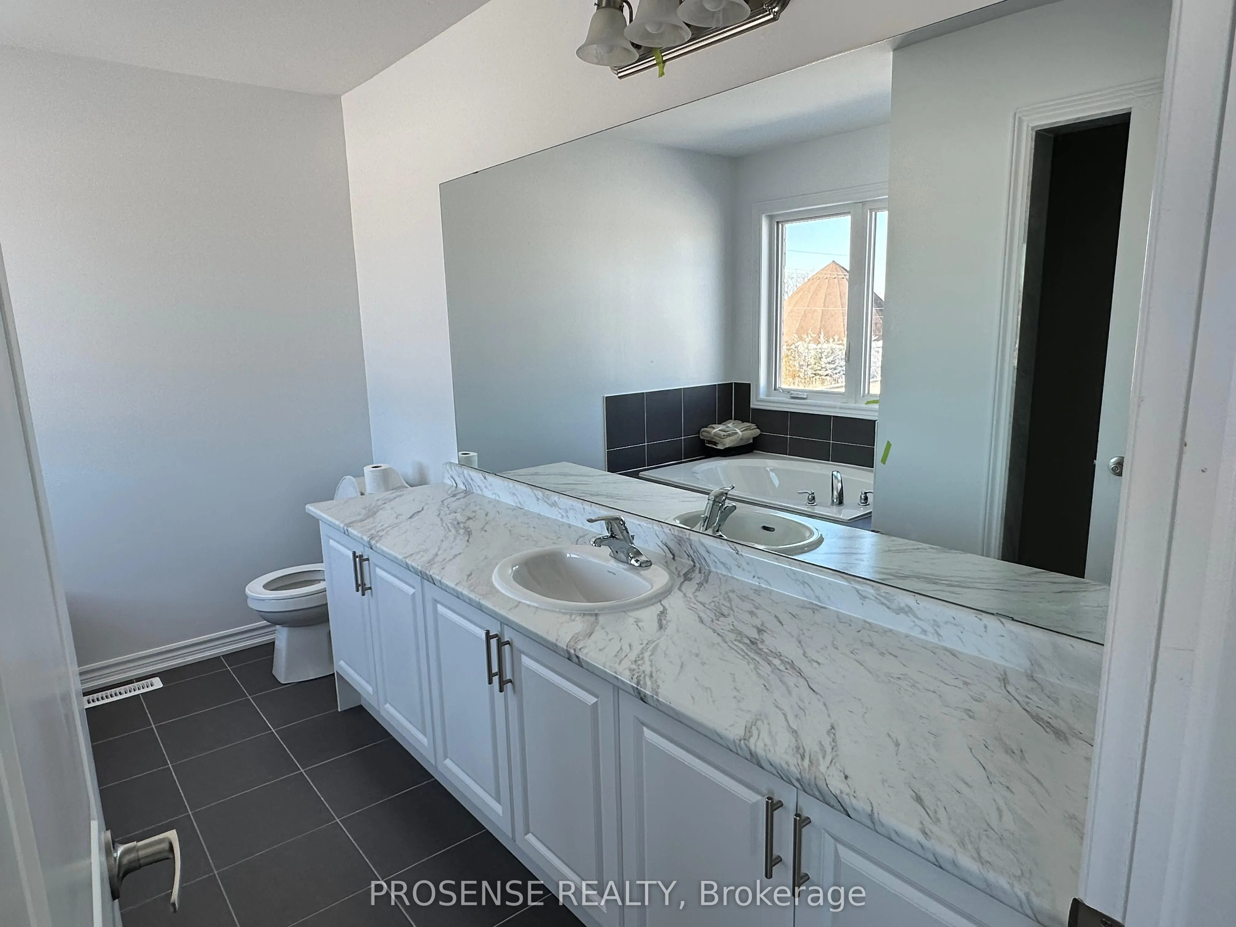 5 Aitchison Avenue