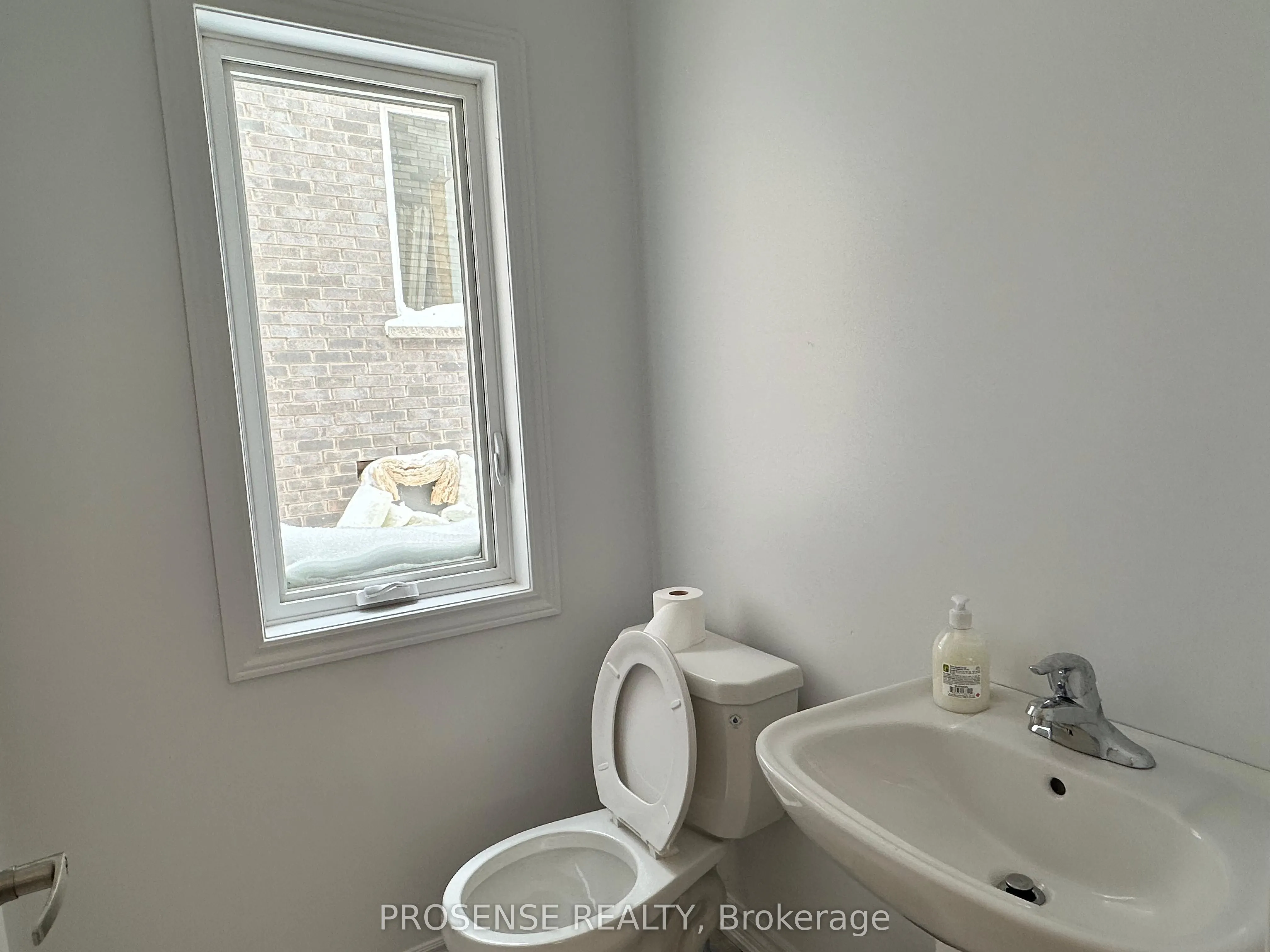 5 Aitchison Avenue