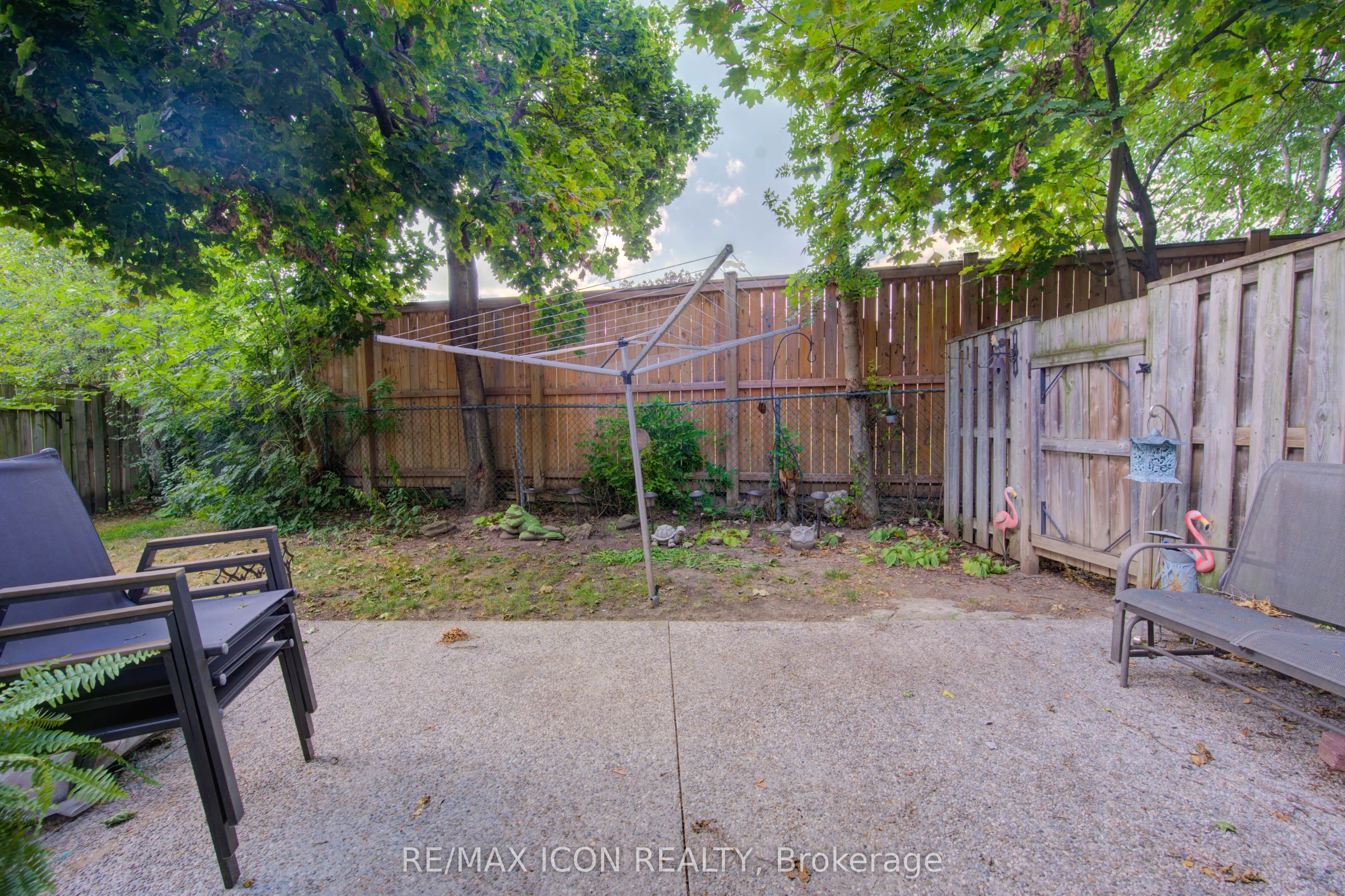 49 Cedarwoods Crescent, #57