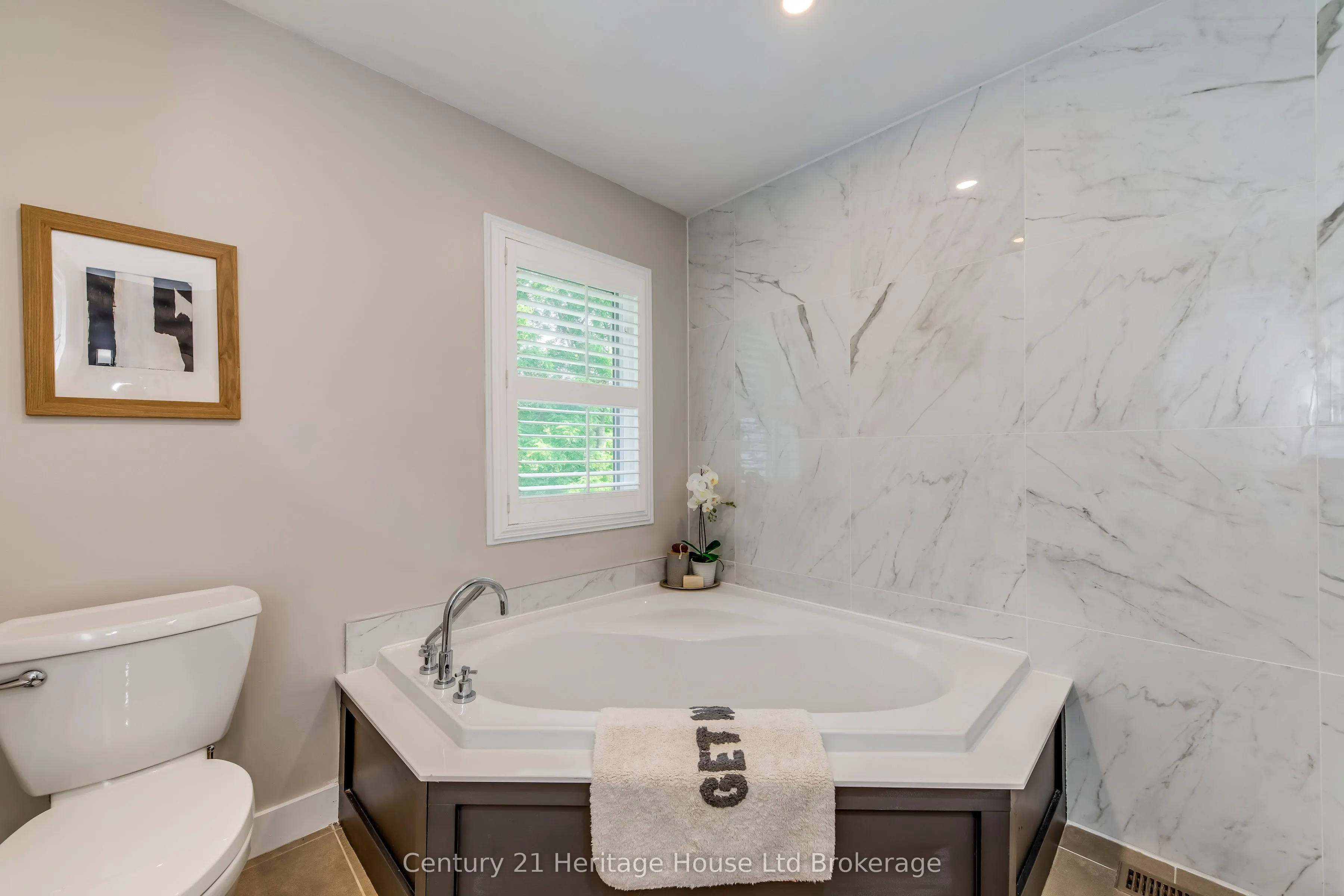 16 Sweetman Drive
