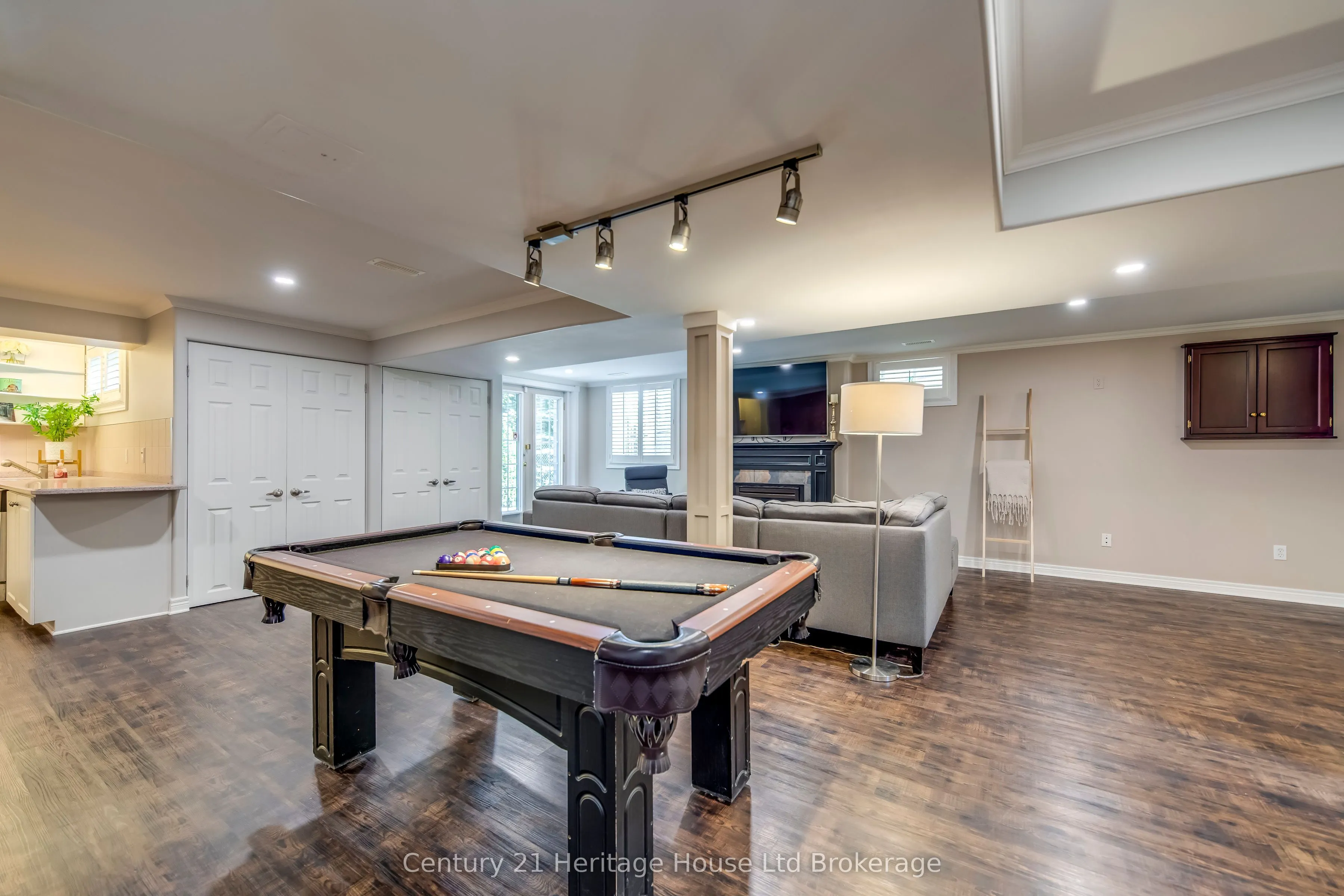 16 Sweetman Drive
