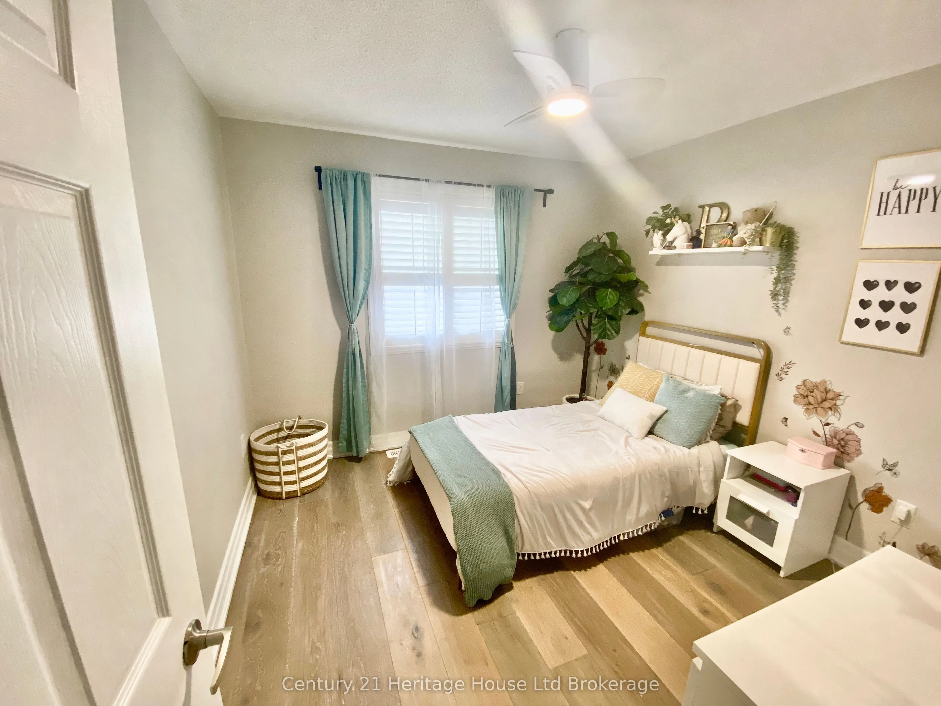16 Sweetman Drive