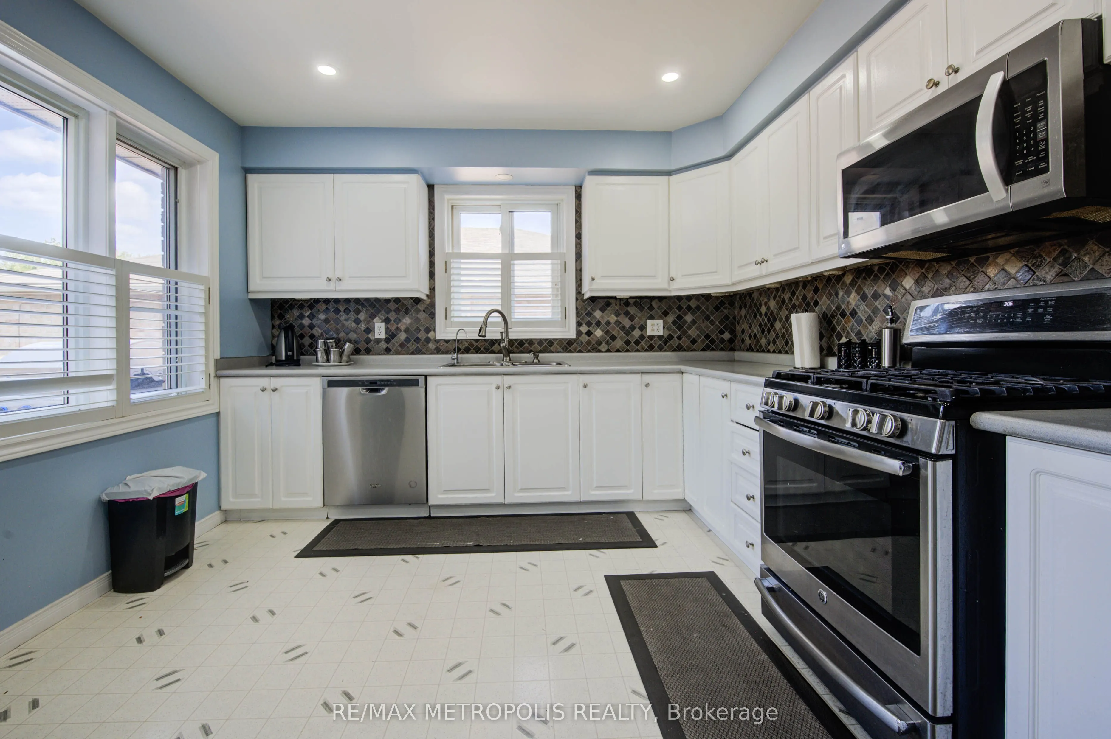 258 Saginaw Parkway