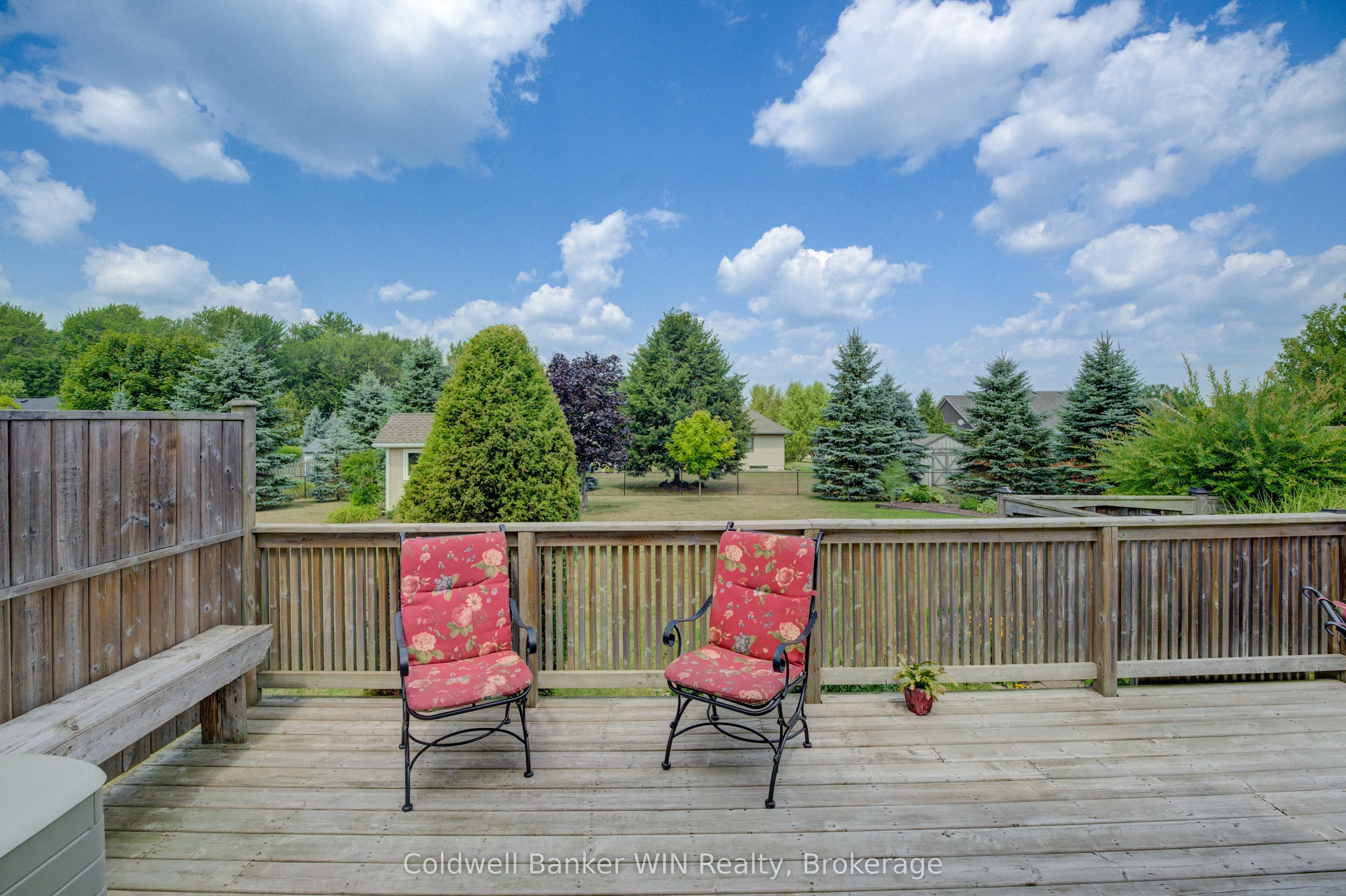 22 REGENCY Drive