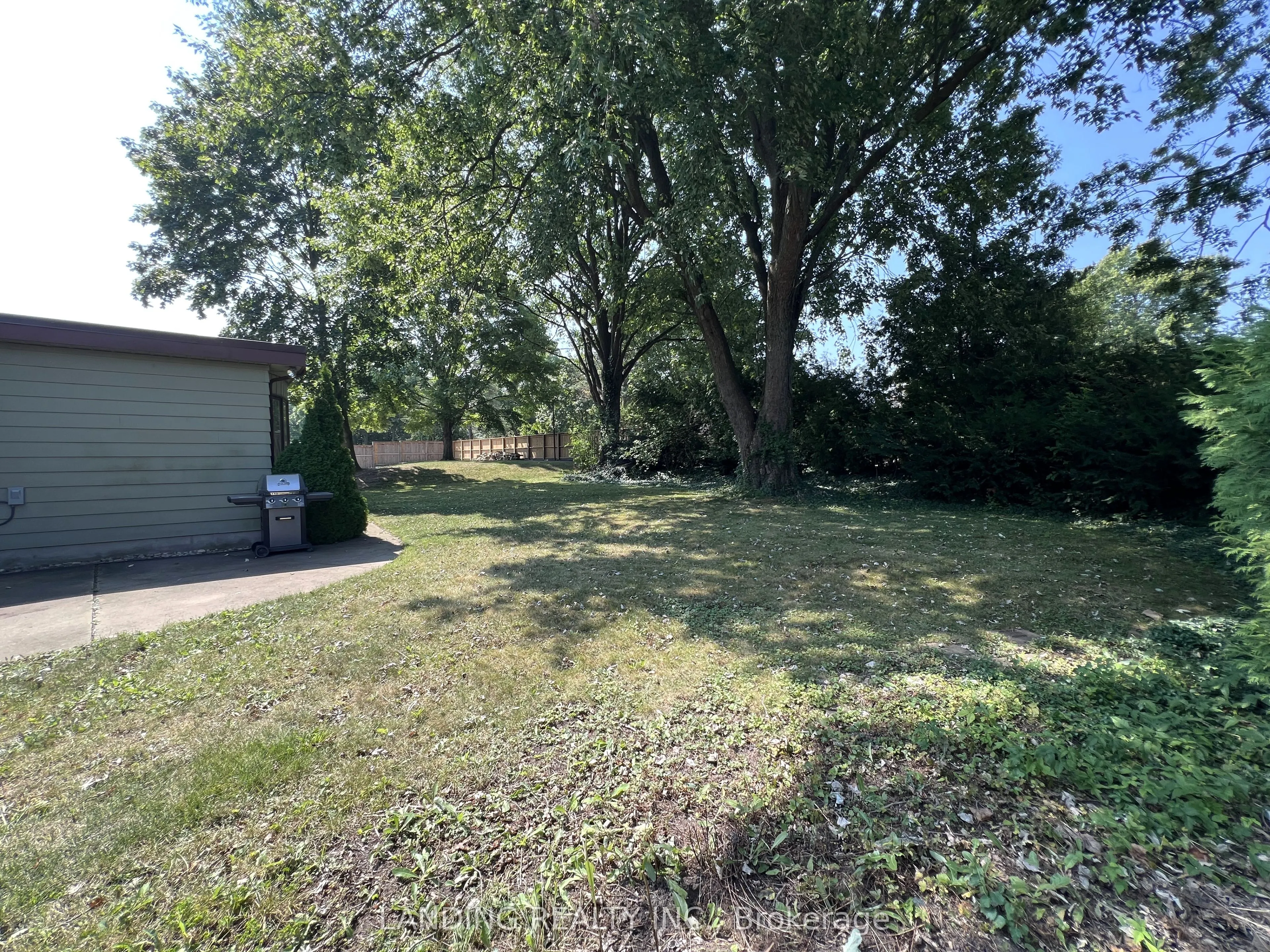 1629 LOUISE Boulevard, #main