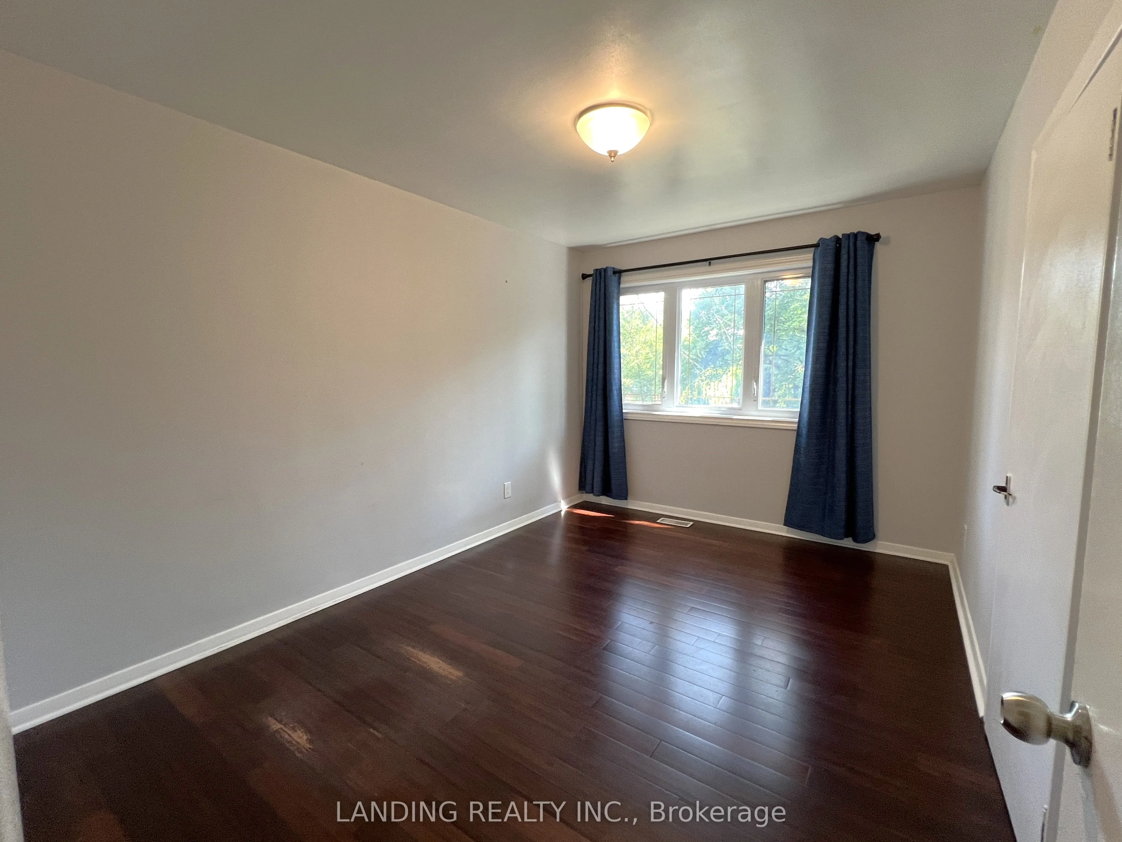 1629 LOUISE Boulevard, #main