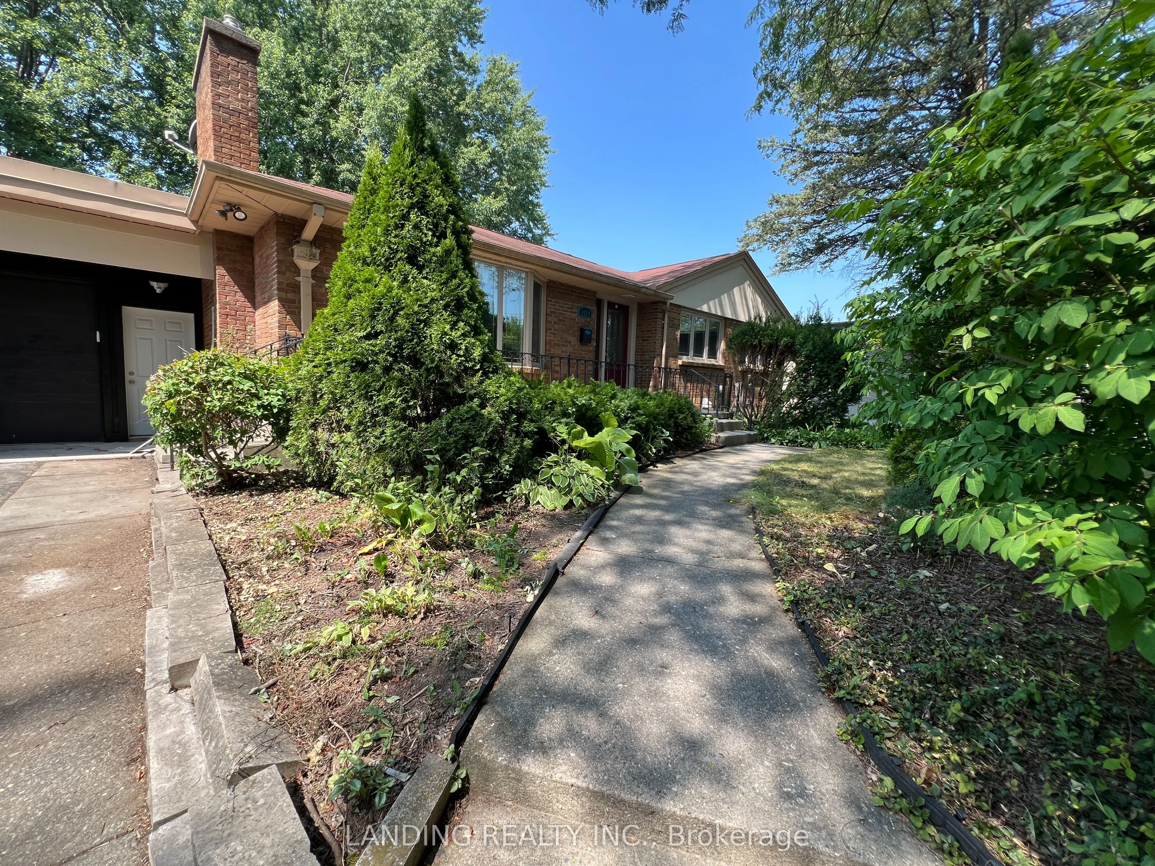 1629 LOUISE Boulevard, #main