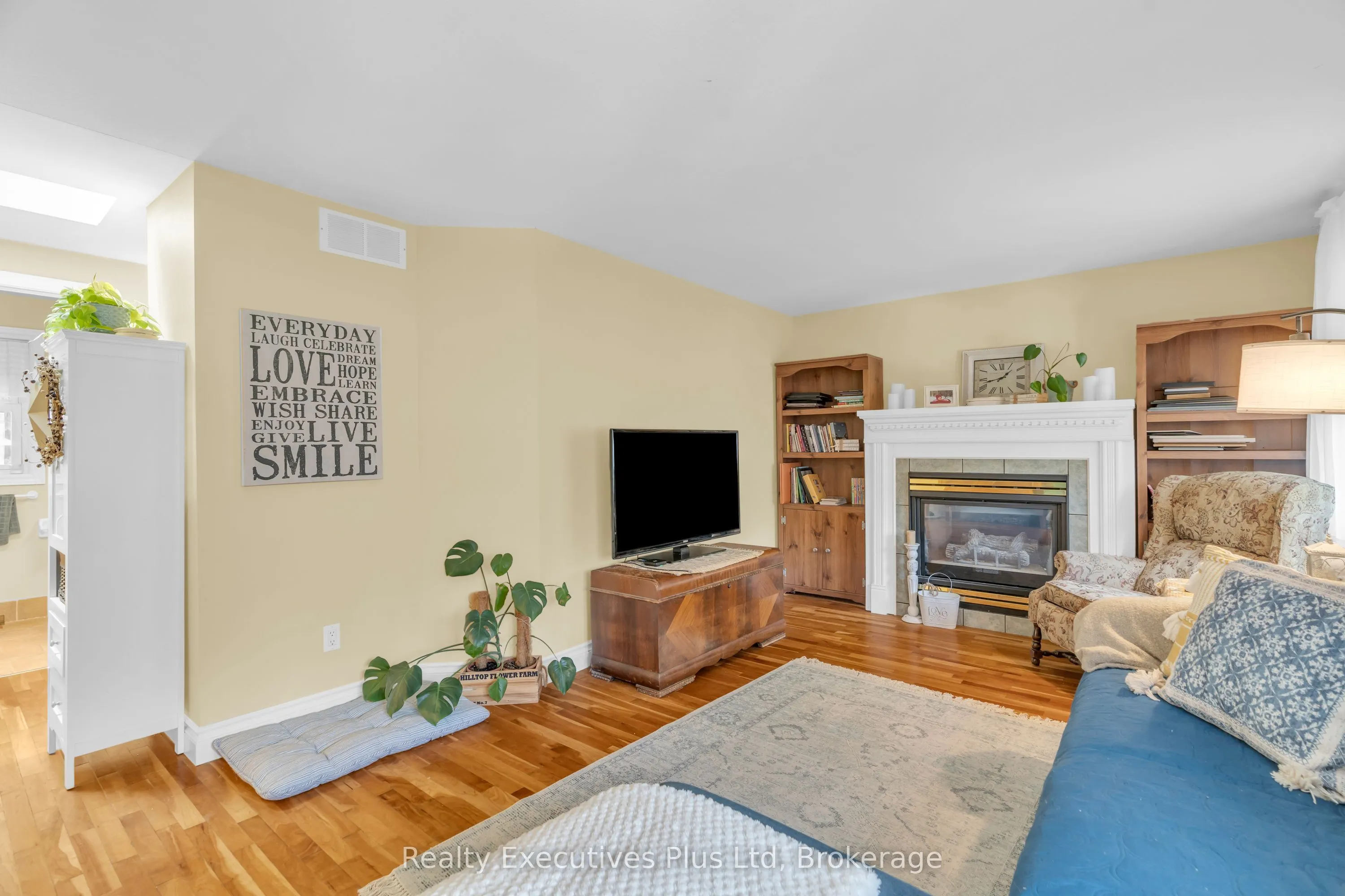 4 Glenhill Place
