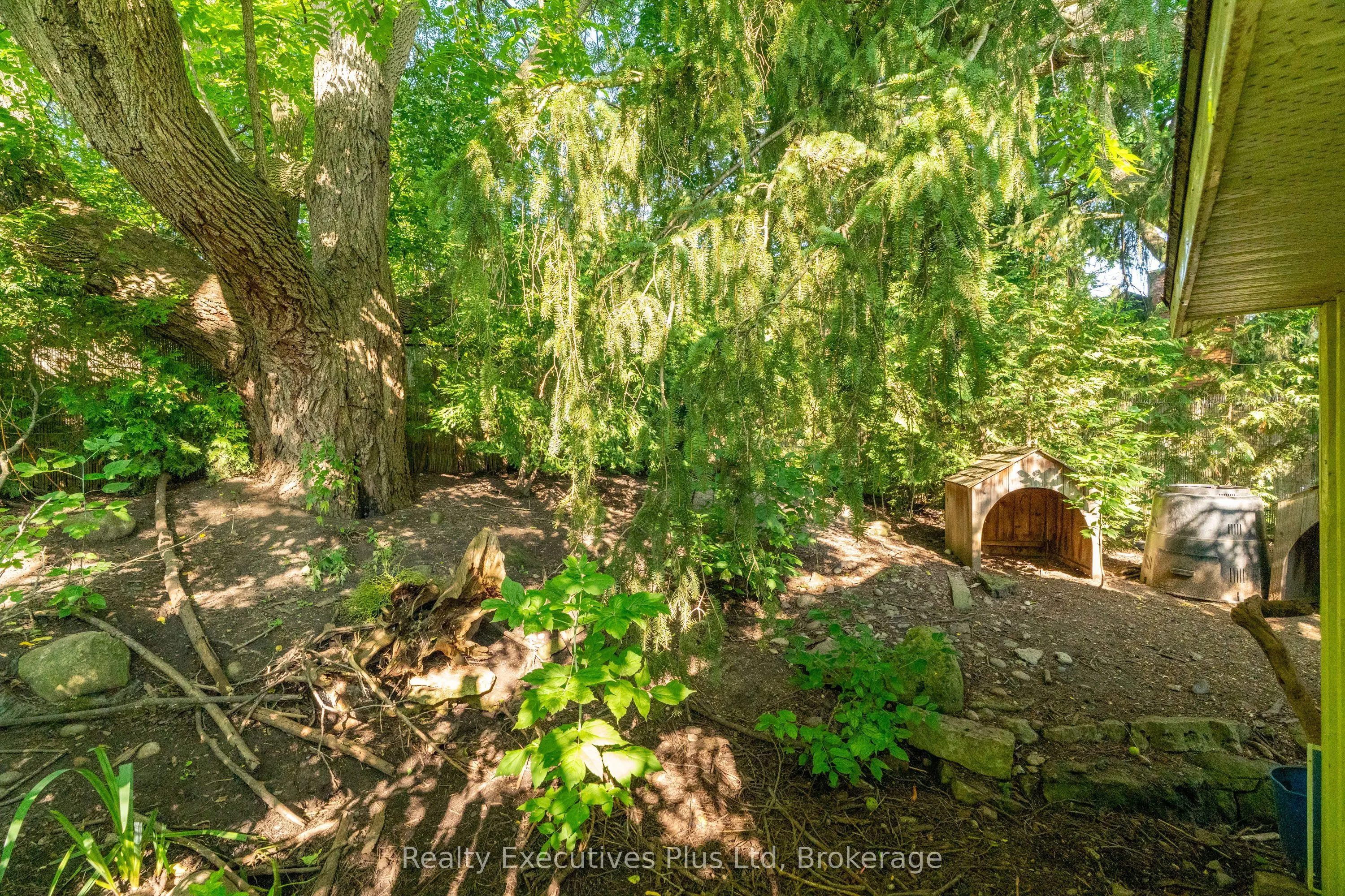 4 Glenhill Place
