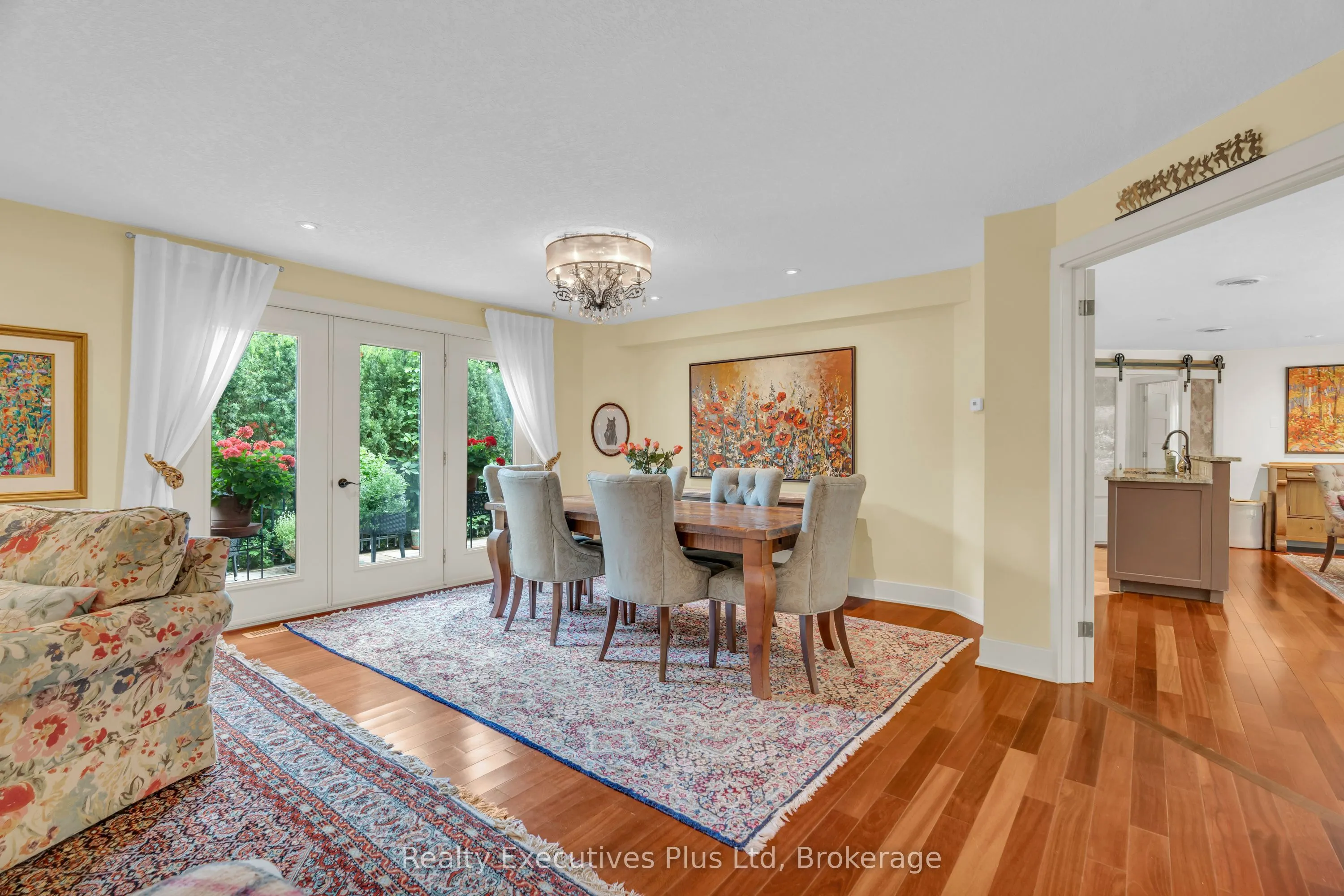 4 Glenhill Place