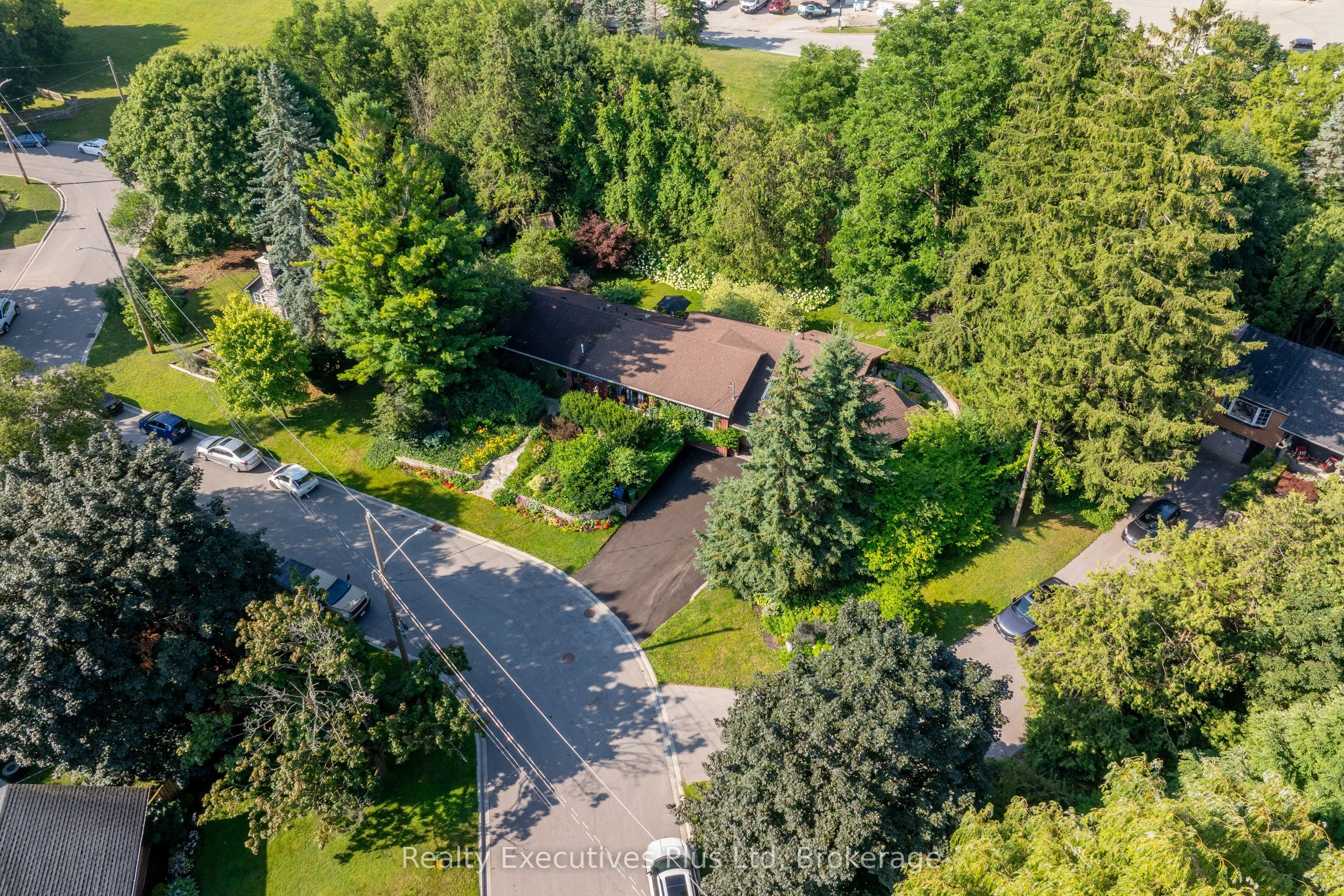 4 Glenhill Place