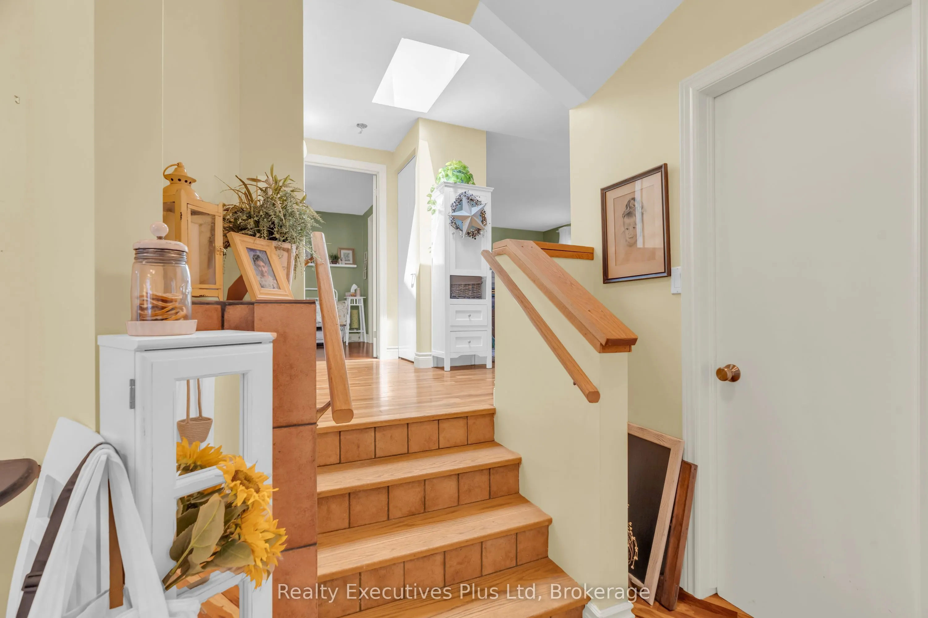 4 Glenhill Place