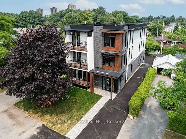 659 Donat Street, #B01