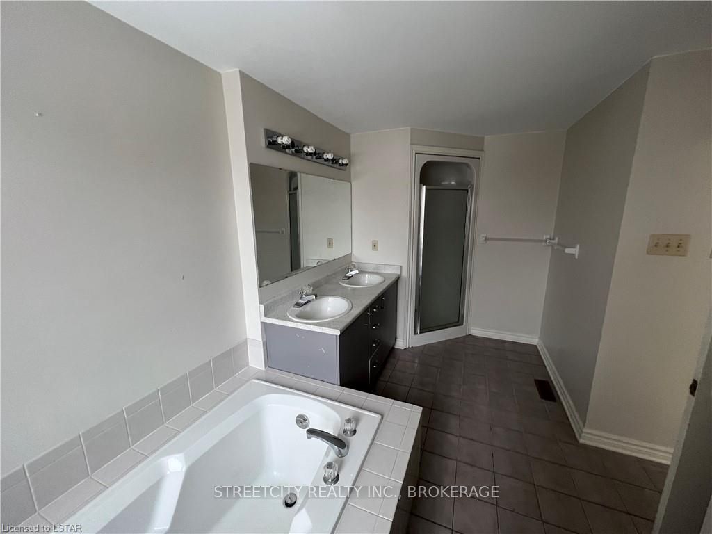 70 SUNNYSIDE Drive, #51