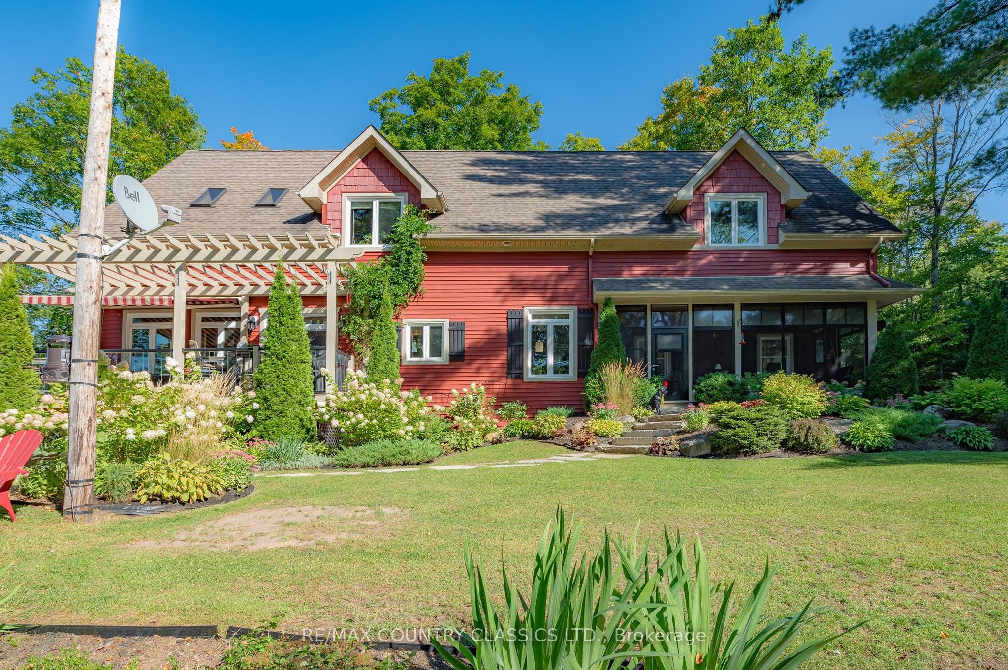 32 Shadowood Lane