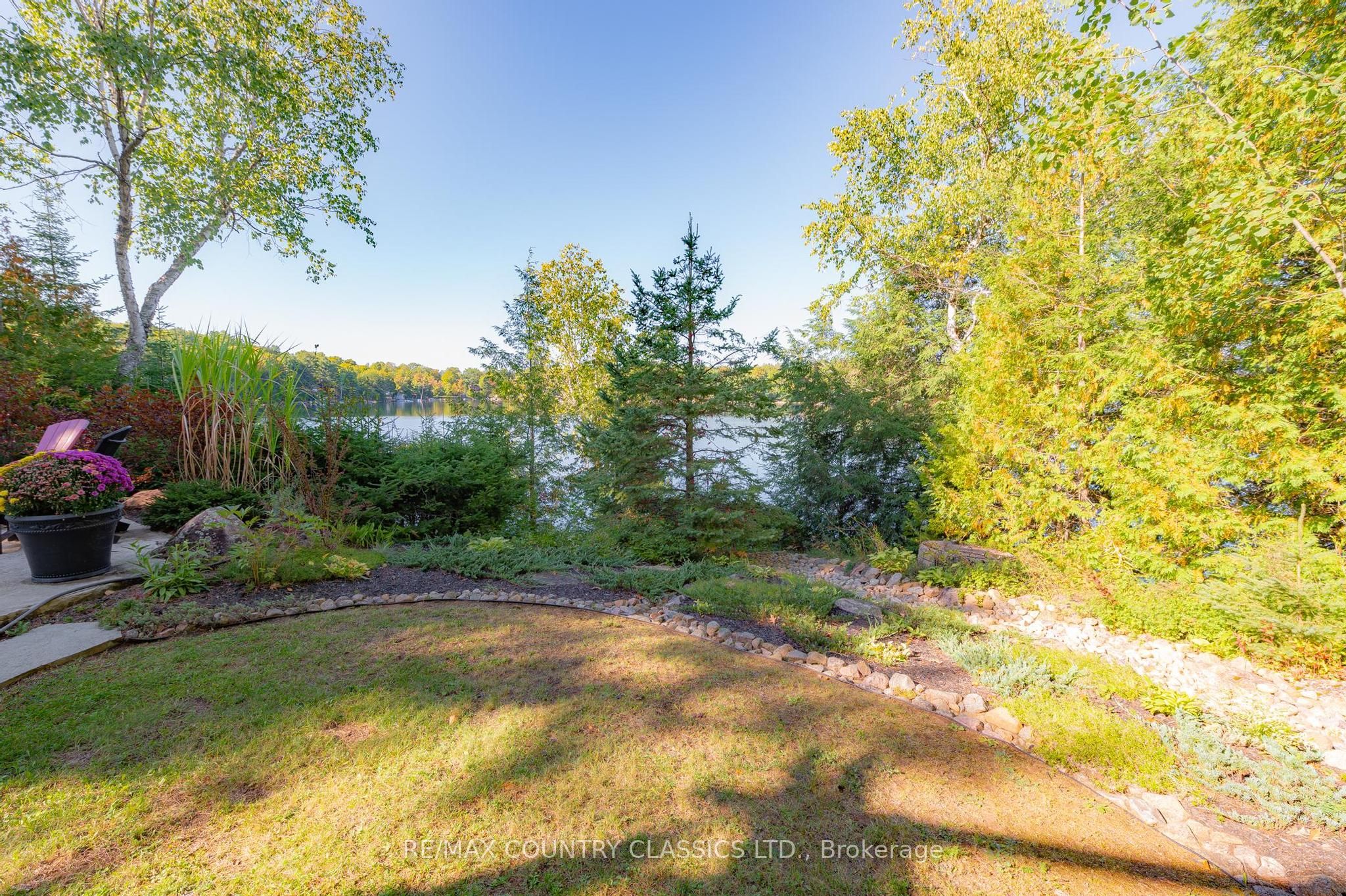 32 Shadowood Lane
