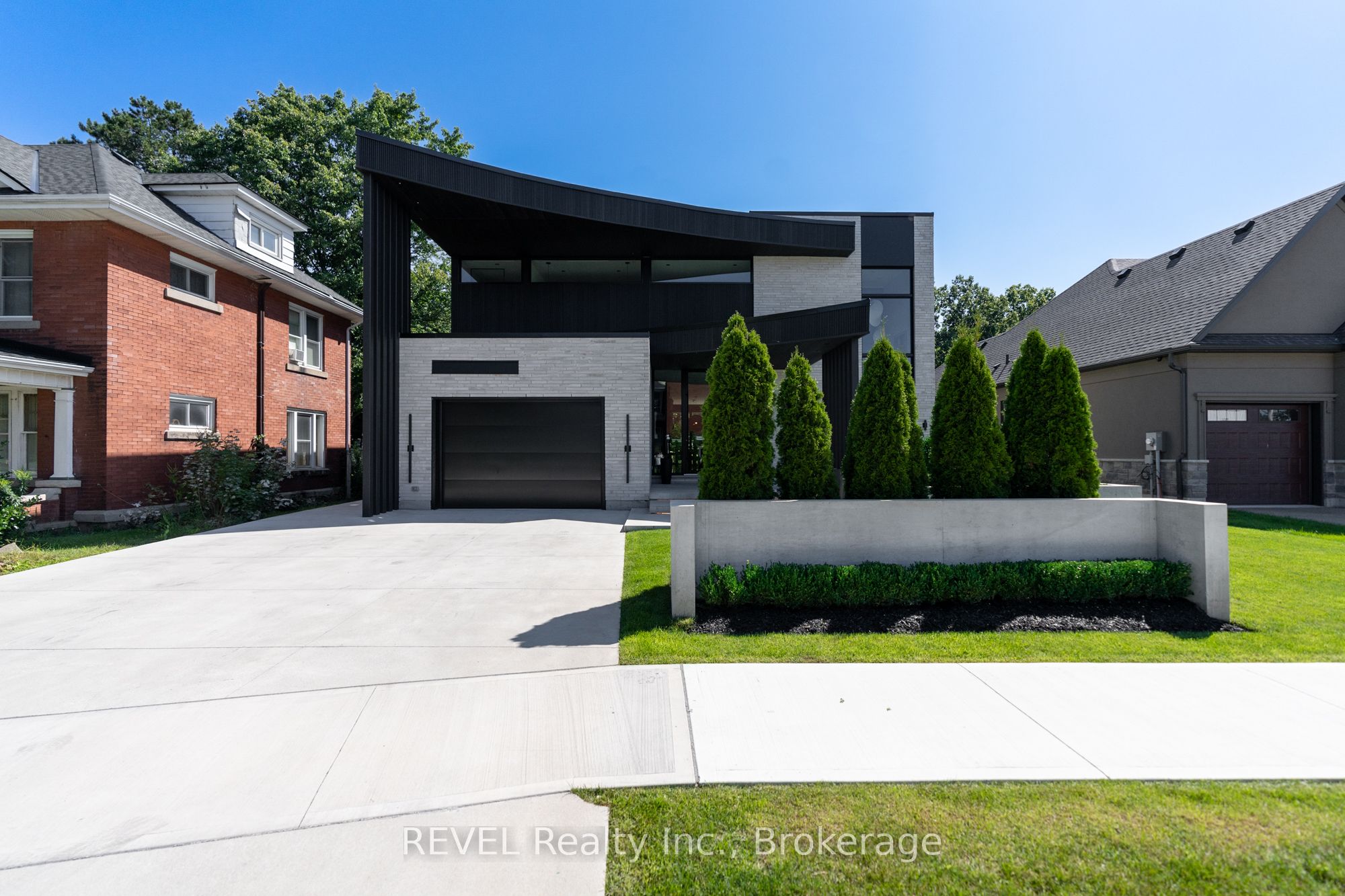 1135 Balfour Street