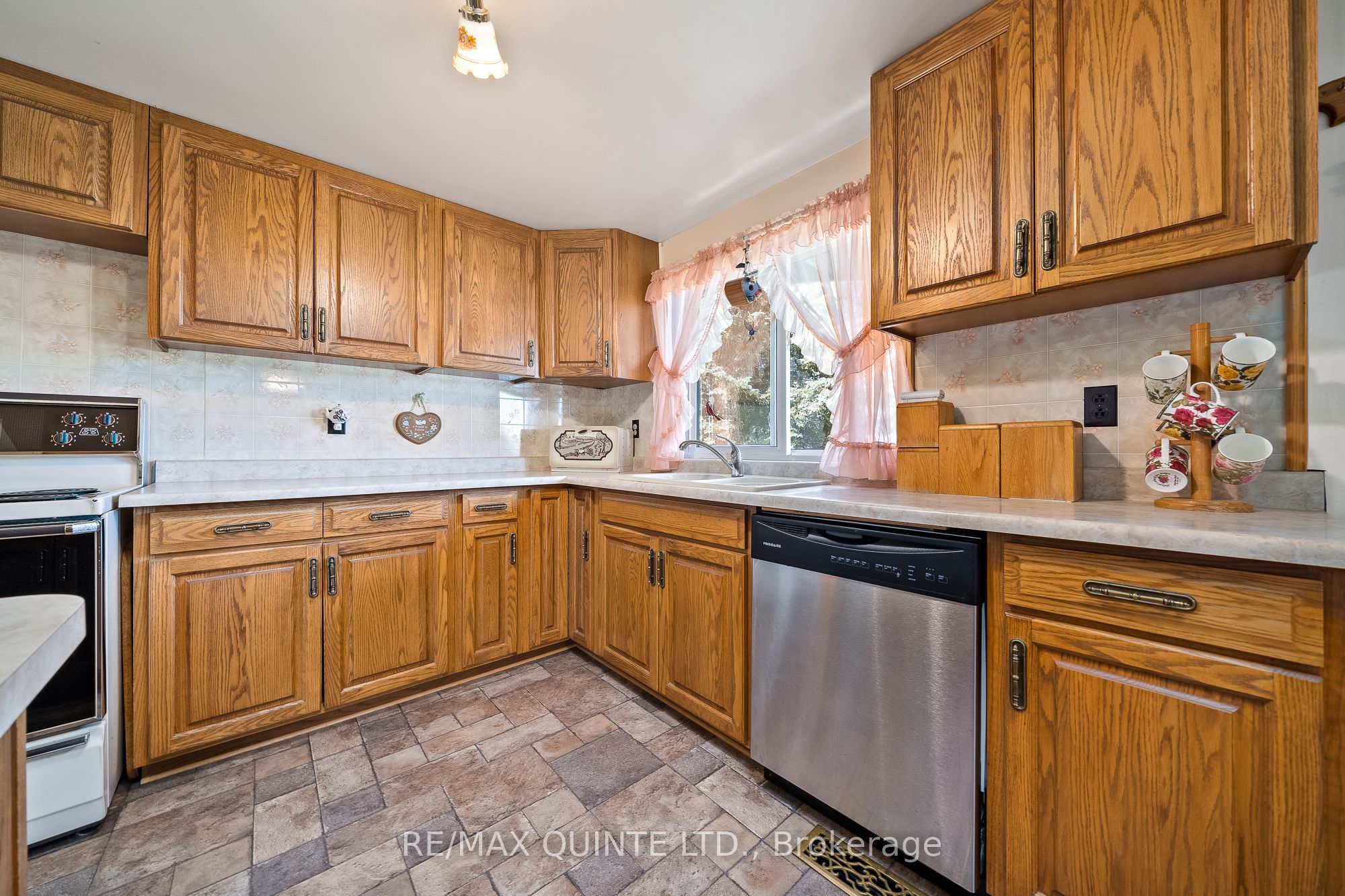 257 Elmbrook Road