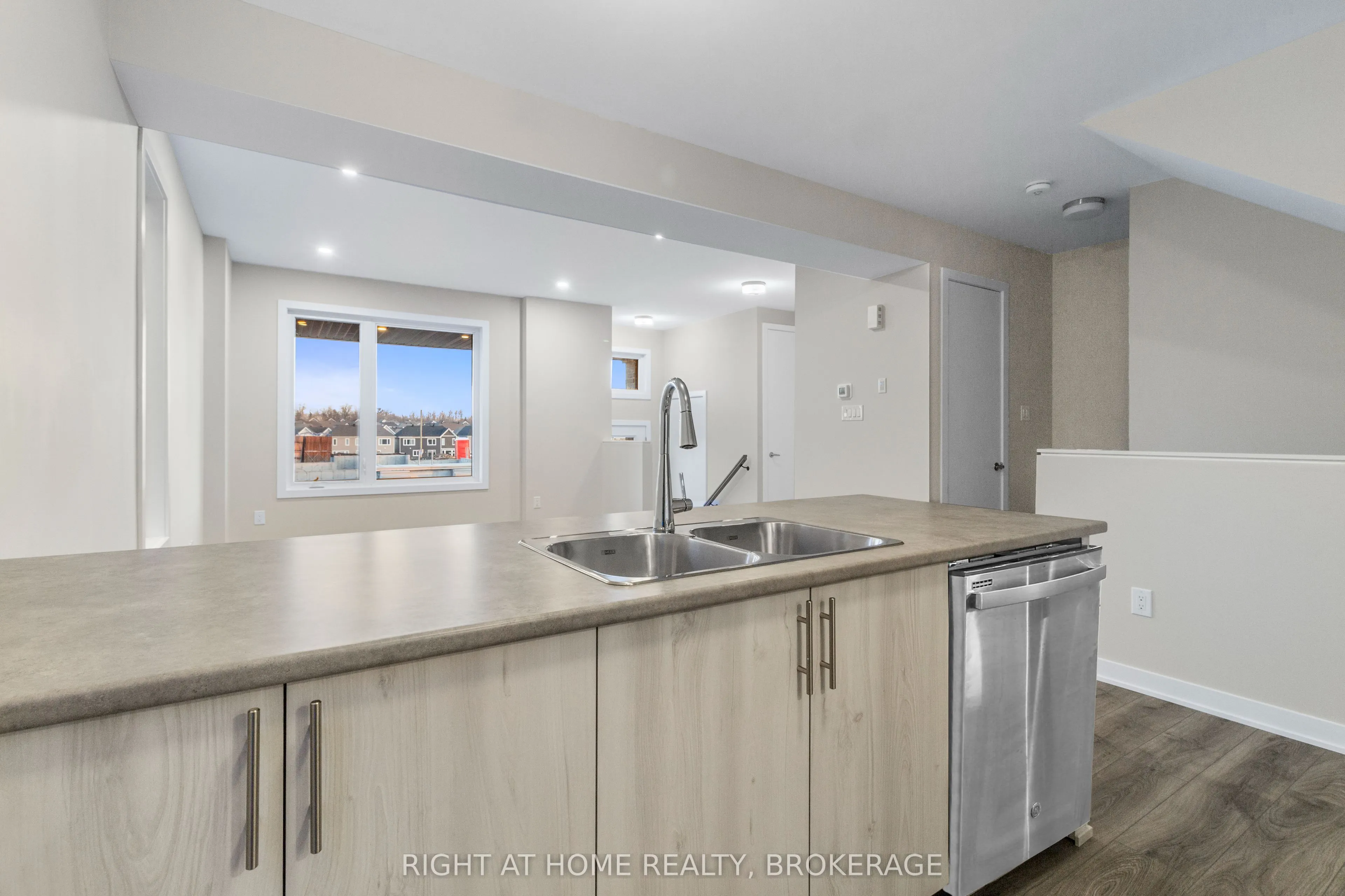 324 Catsfoot Walk