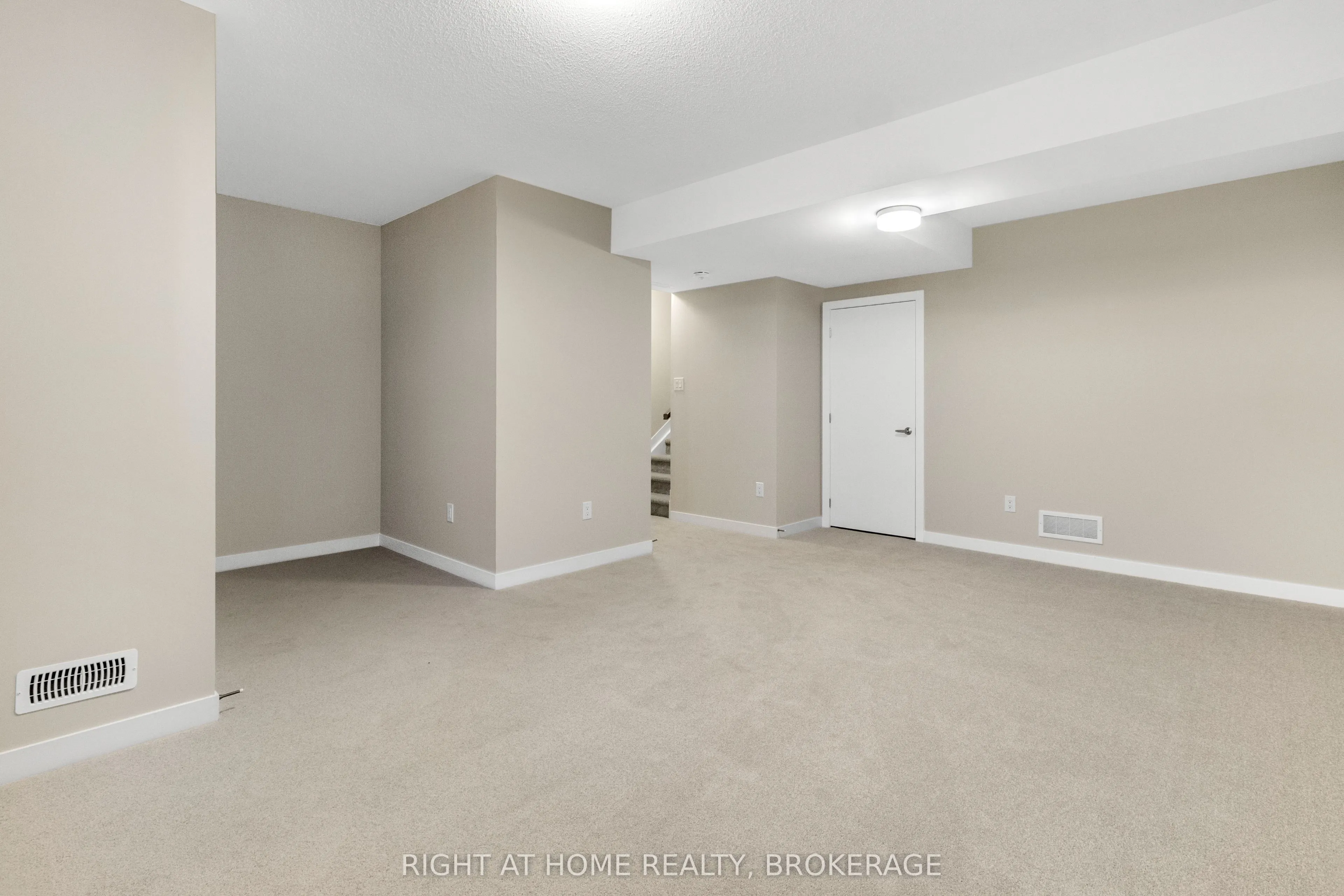 324 Catsfoot Walk